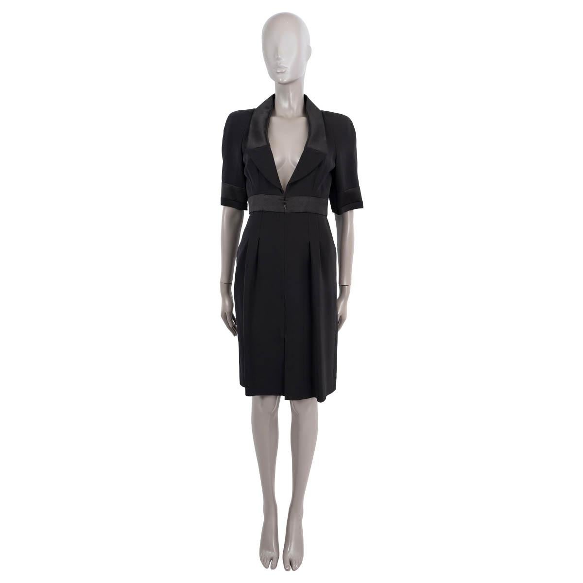 100% authentic Chanel short sleeve dress in black silk (with 7% elastane) with details in satin. Opens with a hidden zipper on the front. Lined in silk (100%). 

2007 Fall/Winter

Measurements
Model	07A P31667 W04050
Tag Size	36
Size	XS
Bust	90cm