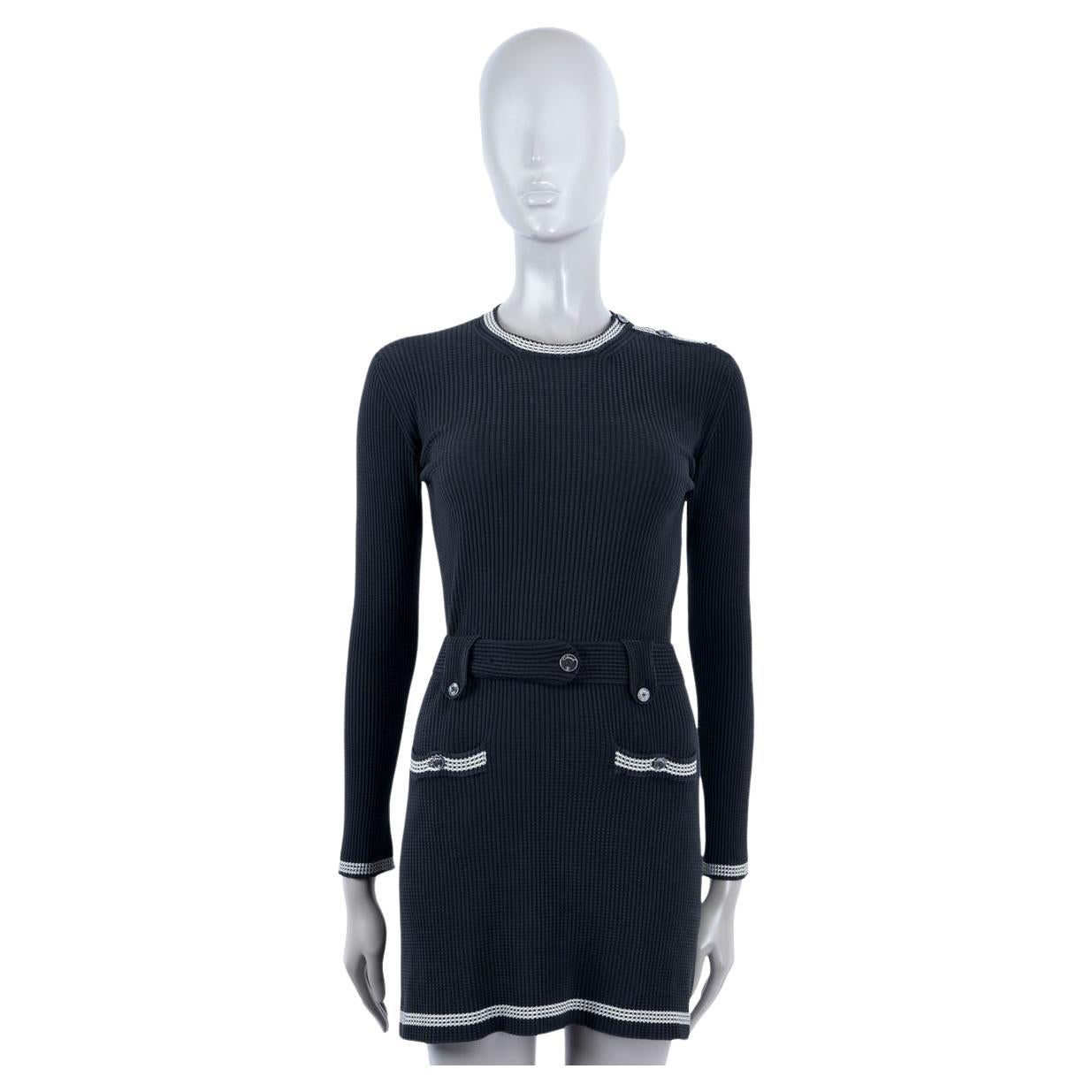 CHANEL black silk 2022 22C DUBAI CONTRAST TRIM KNIT Dress 36 XS For Sale