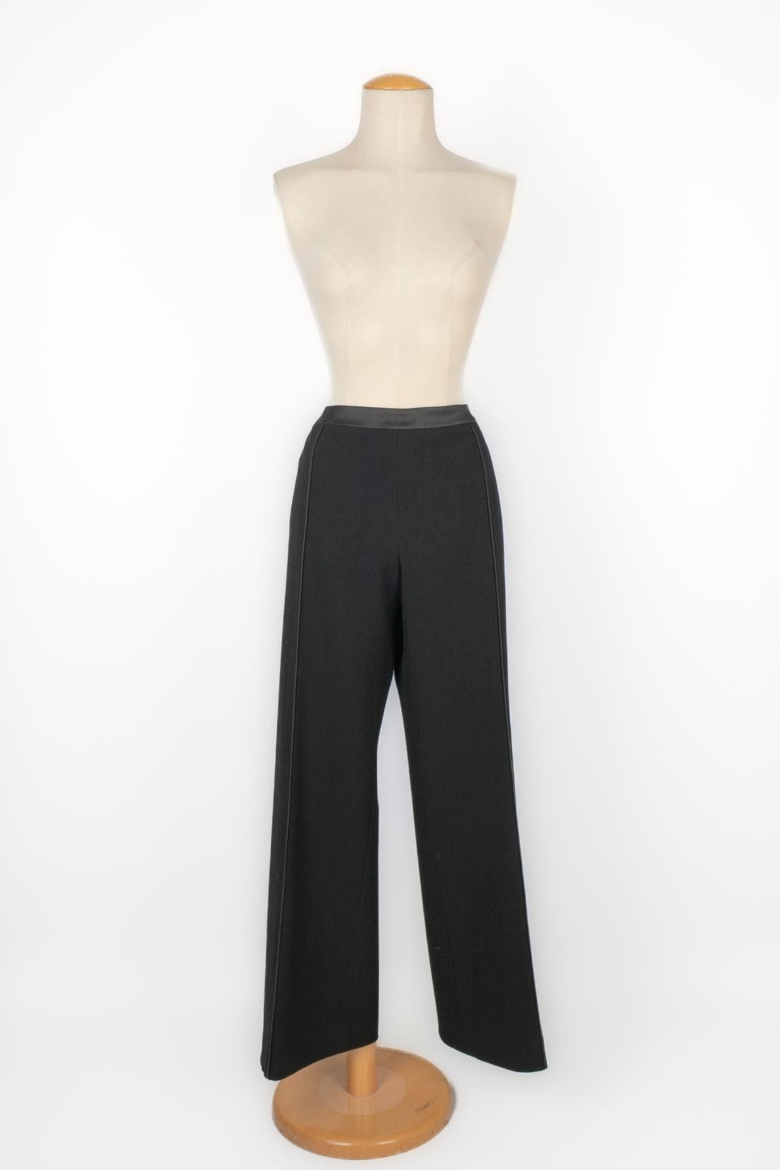 Chanel Black Silk and Wool Pant Suit Fall, 2002 For Sale 8