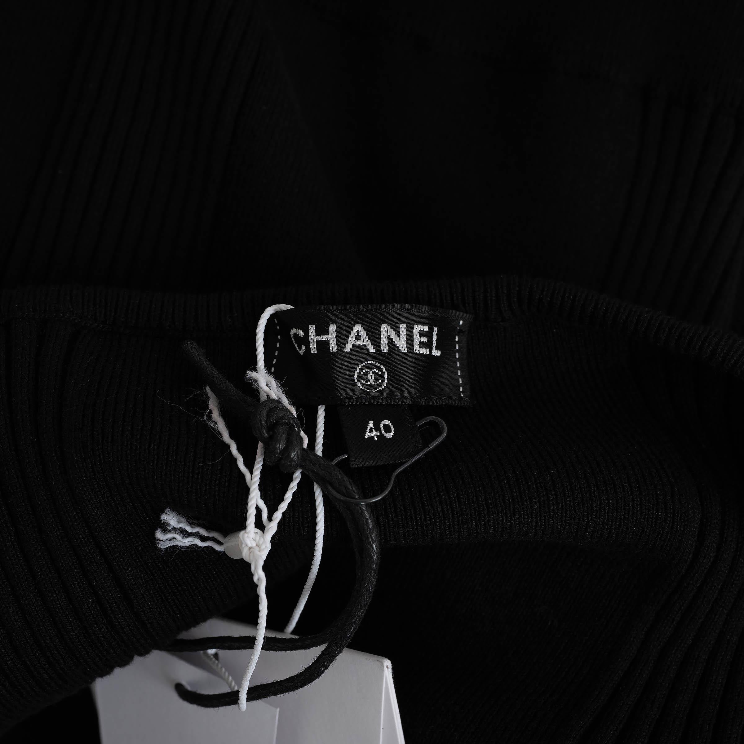 CHANEL black silk blend 20S CRYSTAL CC Tank-Top Shirt 40 M For Sale 2