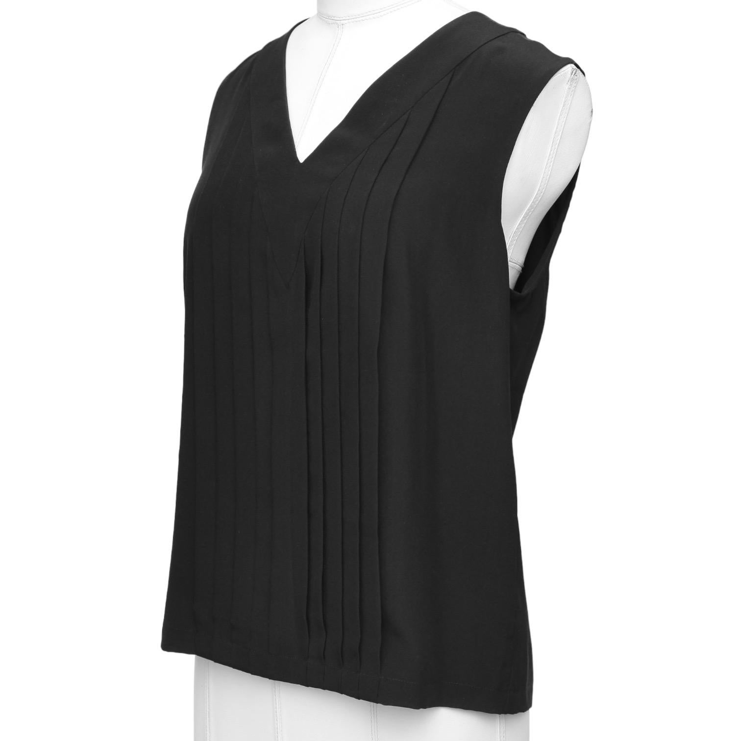 CHANEL Black Silk Blouse Sleeveless Top Shirt Pleats V-Neck Buttons Sz 36 In Excellent Condition For Sale In Hollywood, FL