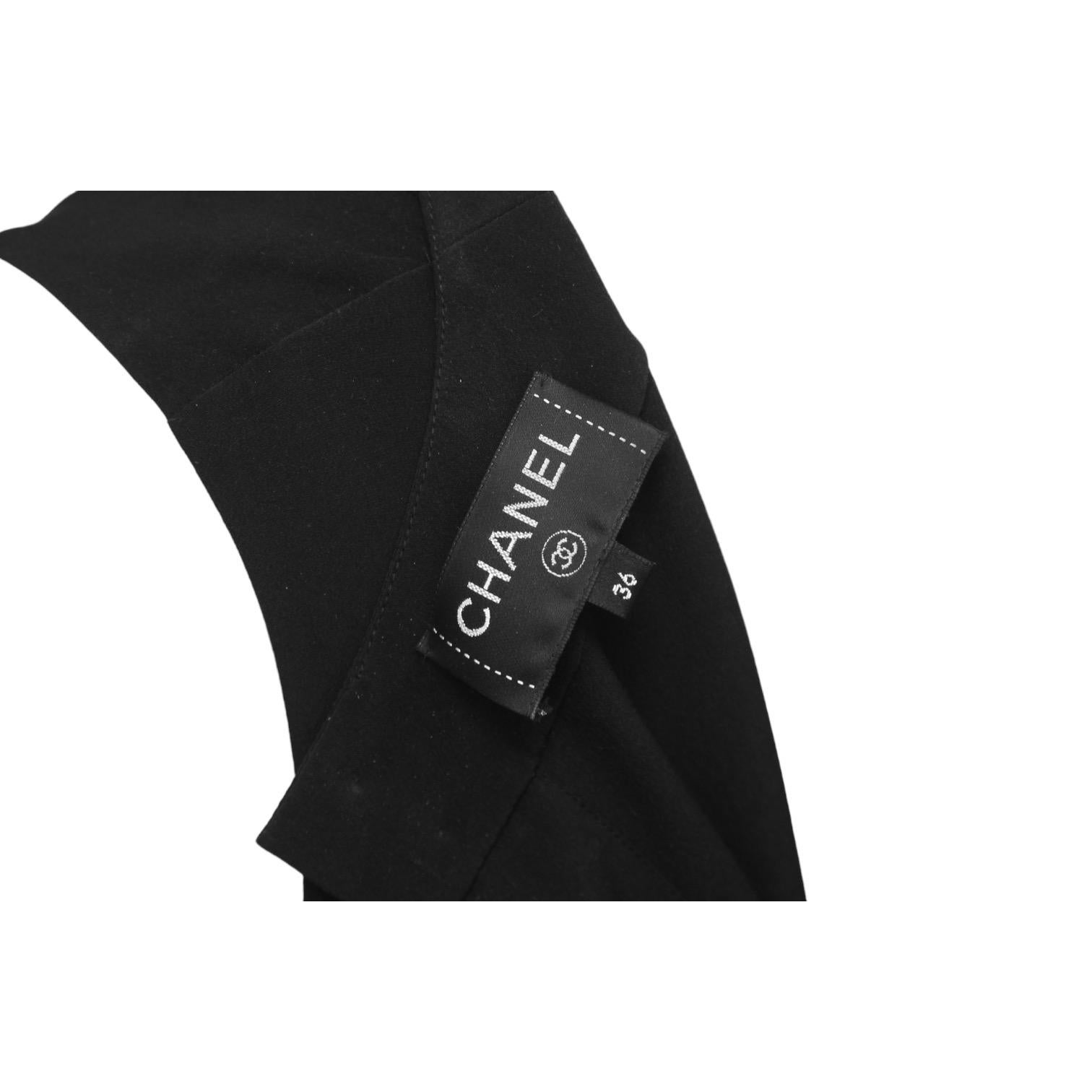 CHANEL Black Silk Blouse Sleeveless Top Shirt Pleats V-Neck Buttons Sz 36 For Sale 3