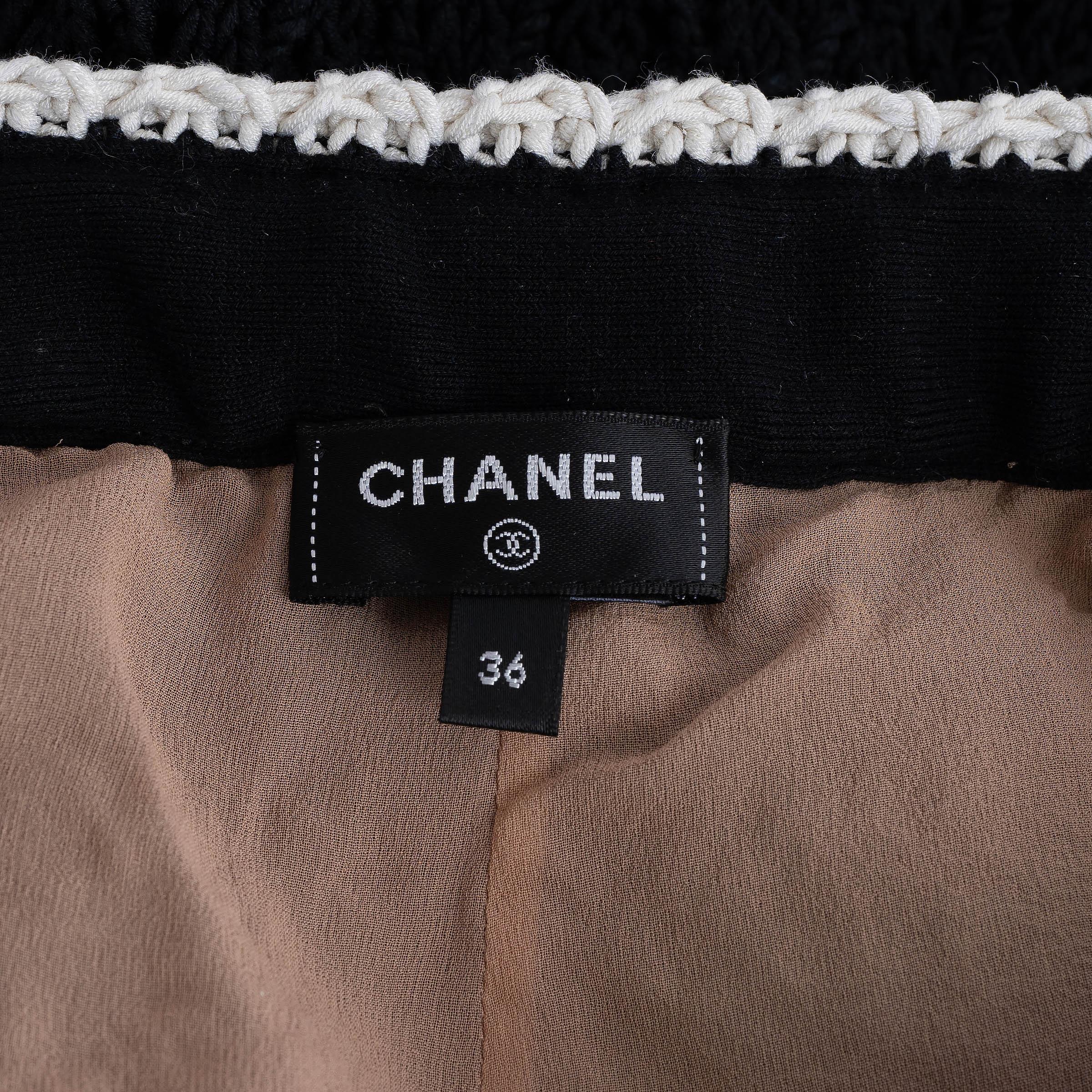 CHANEL black silk & cotton 22C DUBAI CROCHET CROPPED Pants 36 XS For Sale 1