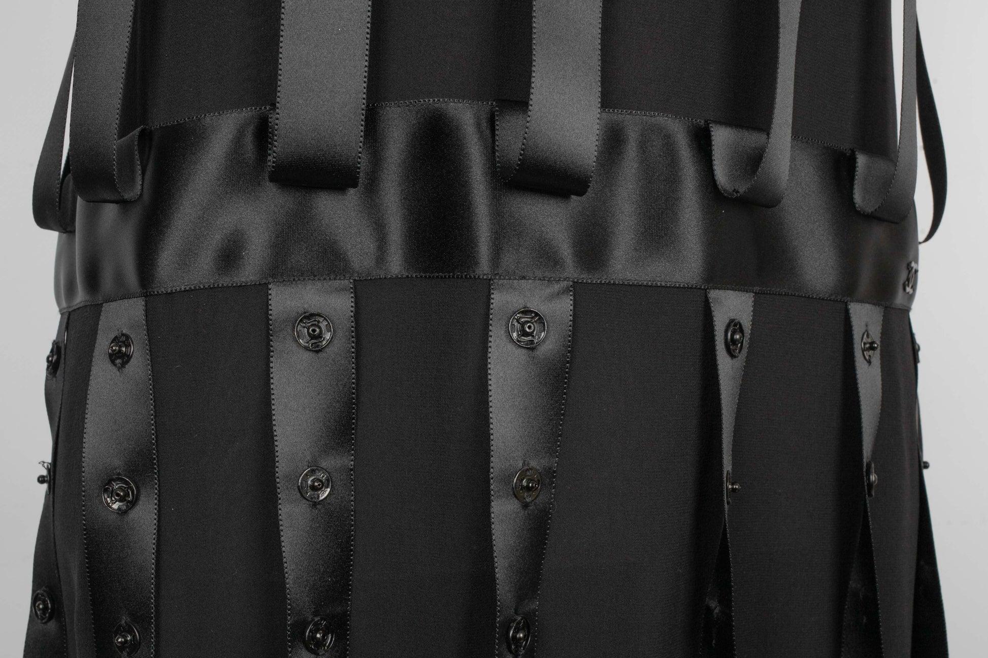 Vestido de seda negra Chanel, 2003 2