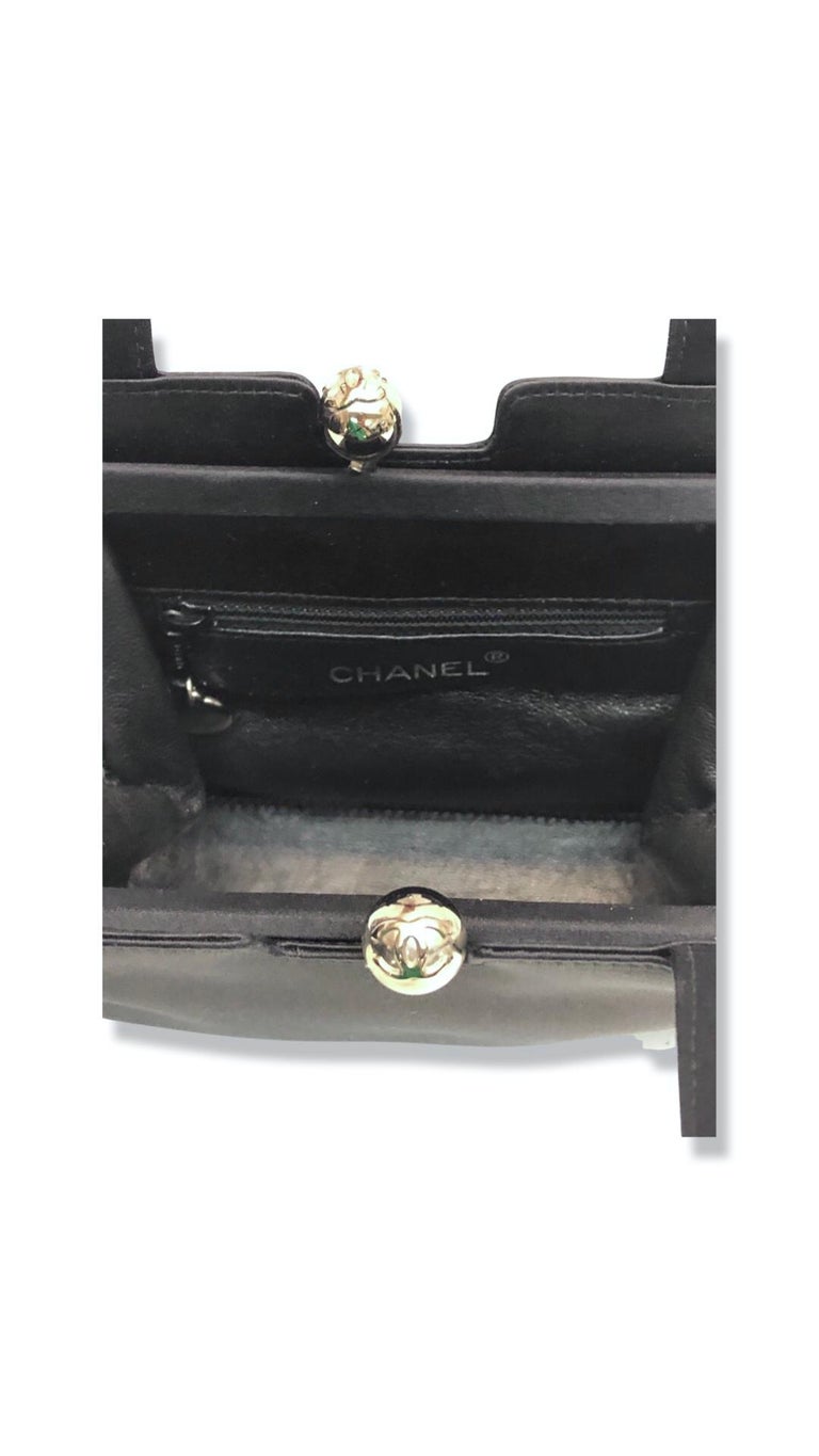 Chanel Black Silk Purse Handbag  For Sale 2