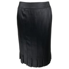 Chanel Black Silk Satin Pleated Hem Fitted Skirt 05 Unworn With Tags