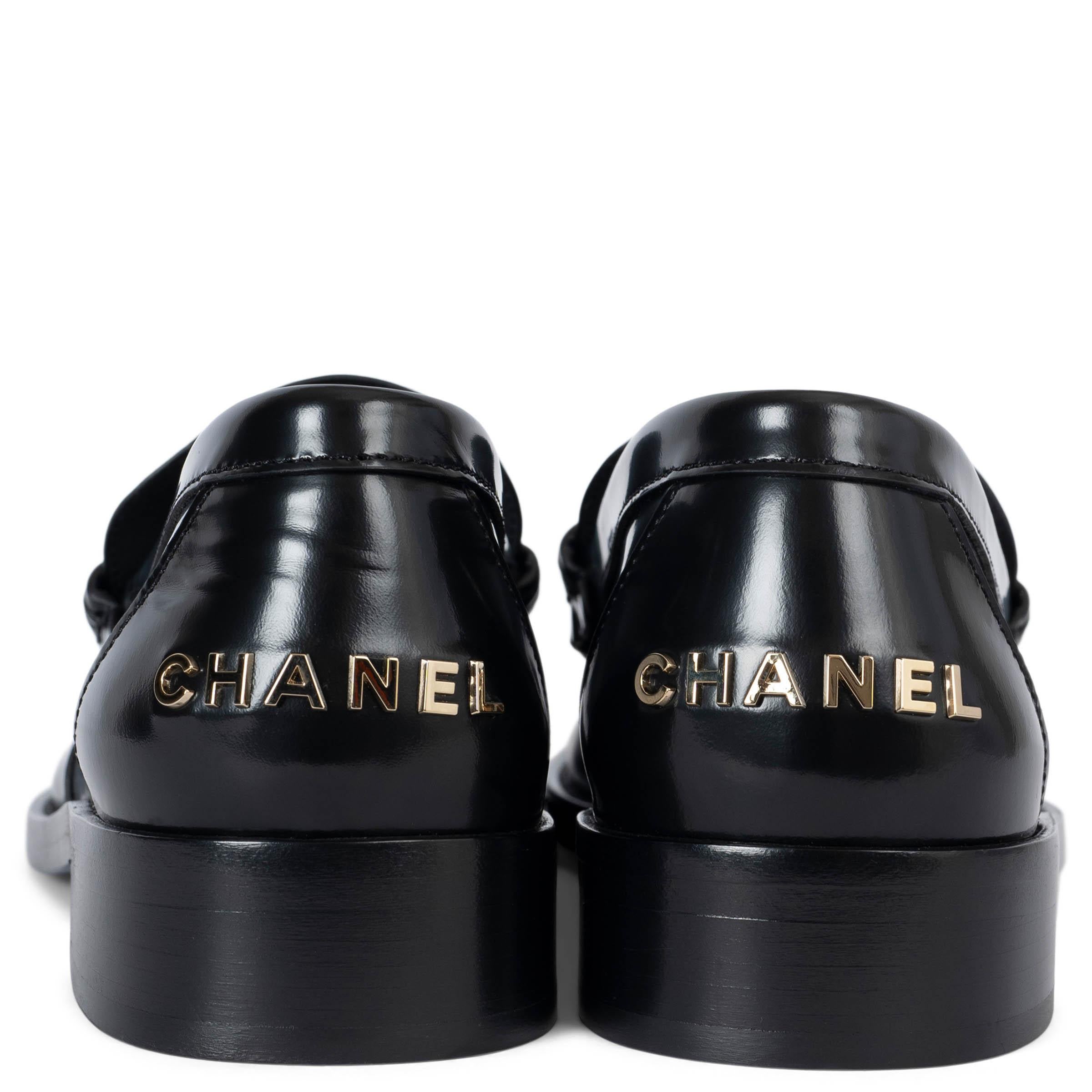 Women's CHANEL black silk shiny leather 2023 23S Loafers Shoes 41.5 fit 41 For Sale