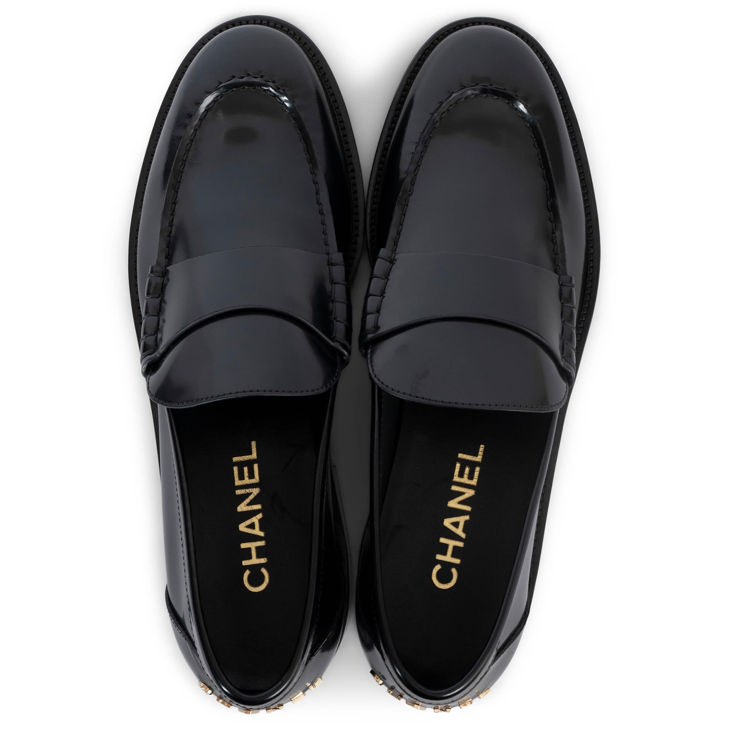 CHANEL black silk shiny leather 2023 23S Loafers Shoes 41.5 fit 41 For Sale 1