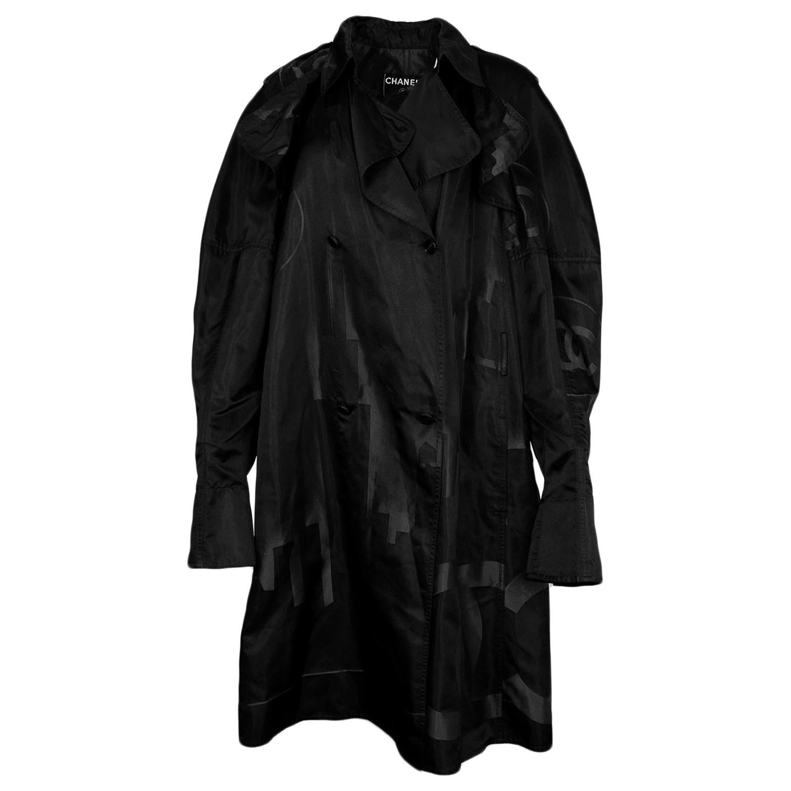Chanel Black Silk Trench Coat w/ CC Cityscape Design sz 46