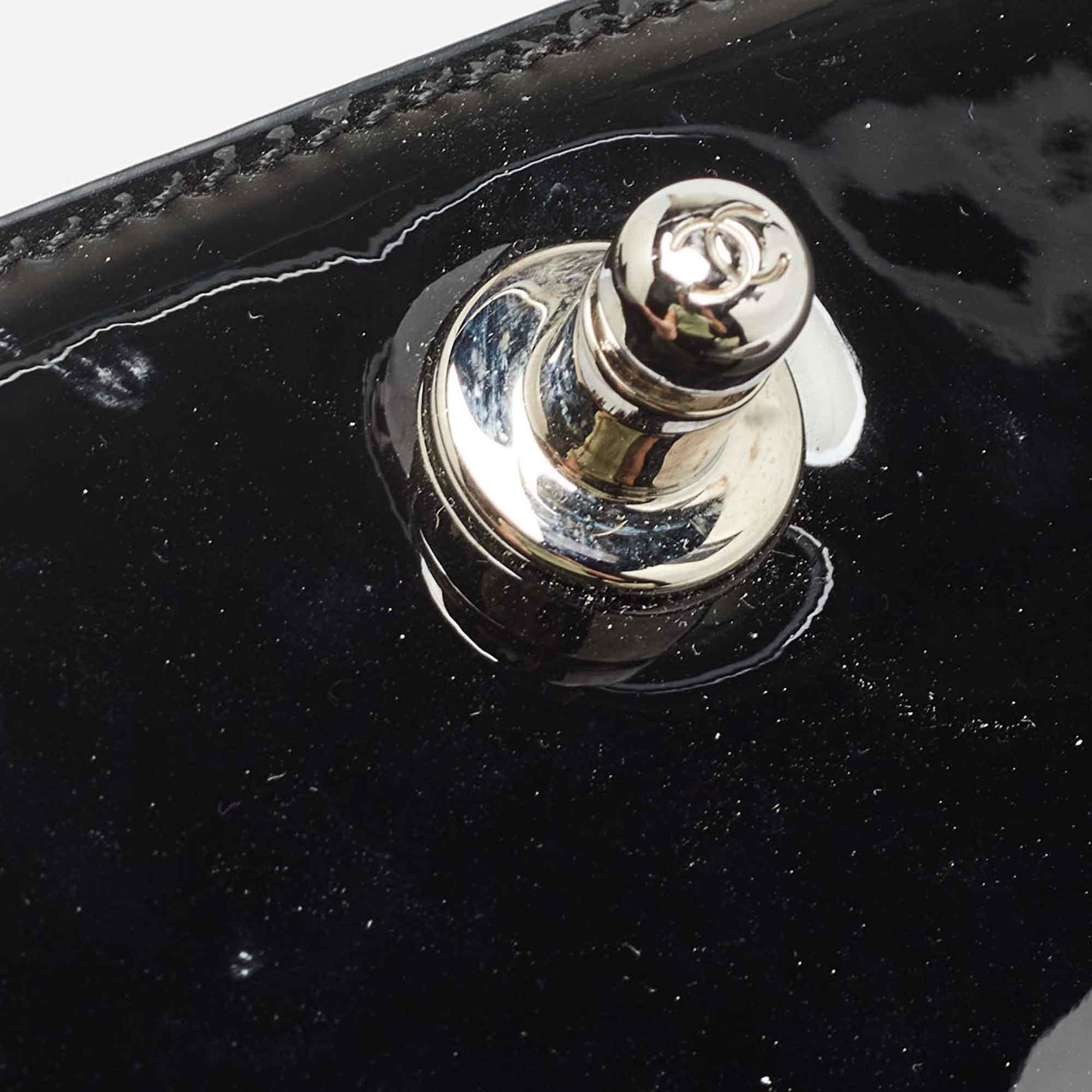 Chanel Negro/Plata Chevron Charol Bolso Boy Flap Mediano en venta 2