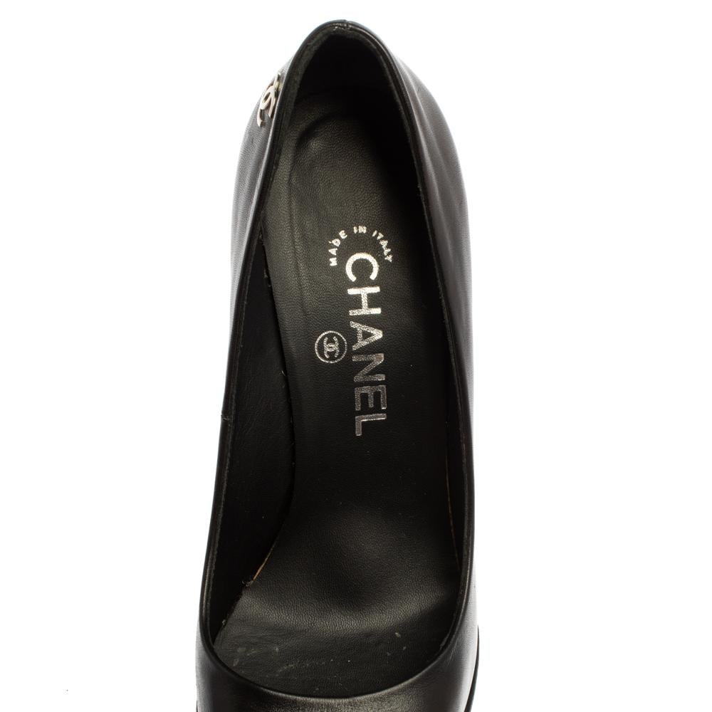 Chanel Black/Silver Leather CC Cap Toe Platform Pumps Size 38.5 2