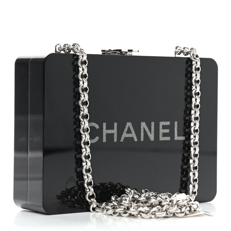 Chanel Shell Clutch - 3 For Sale on 1stDibs