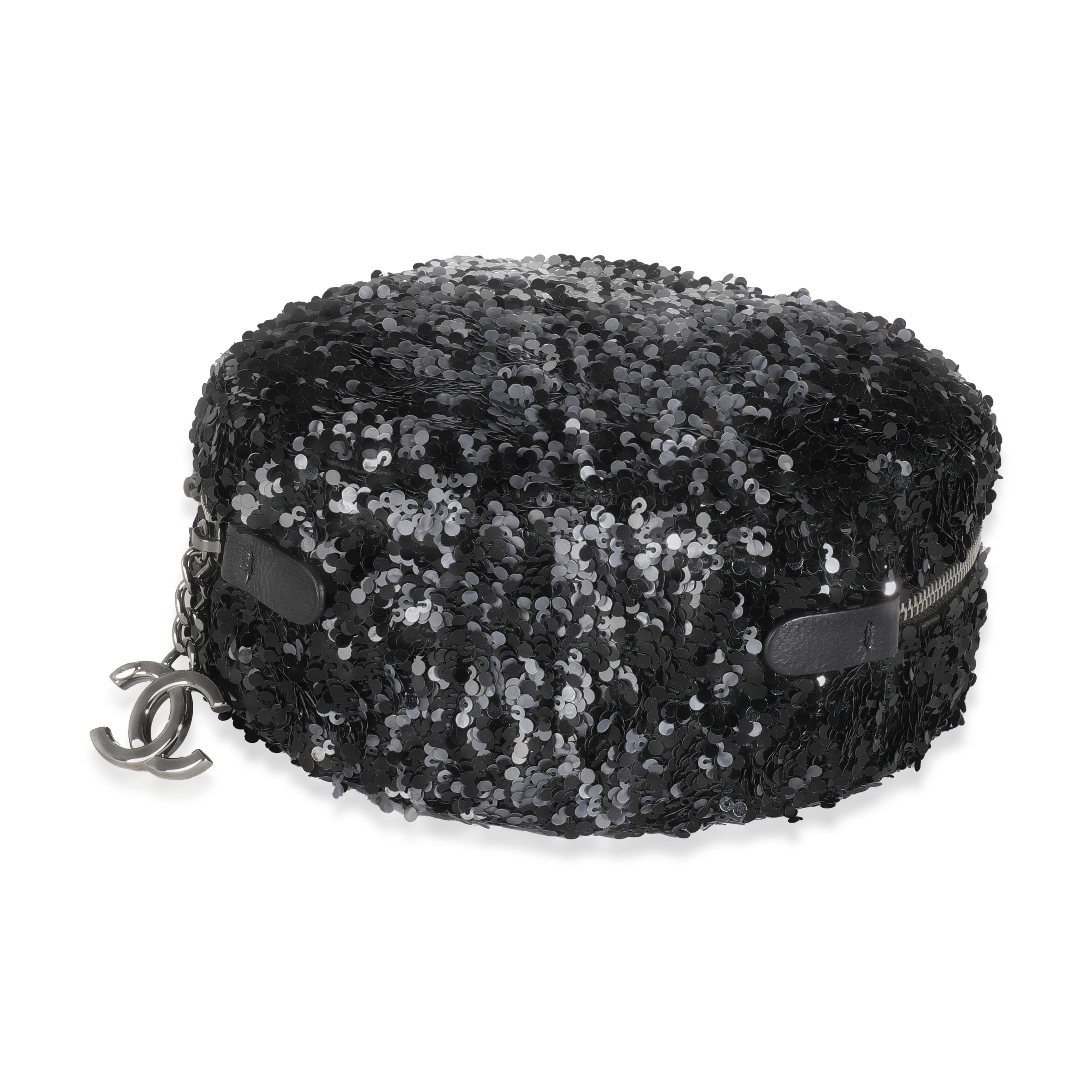 Chanel Black Silver Sequin Round Chain Bag For Sale 1