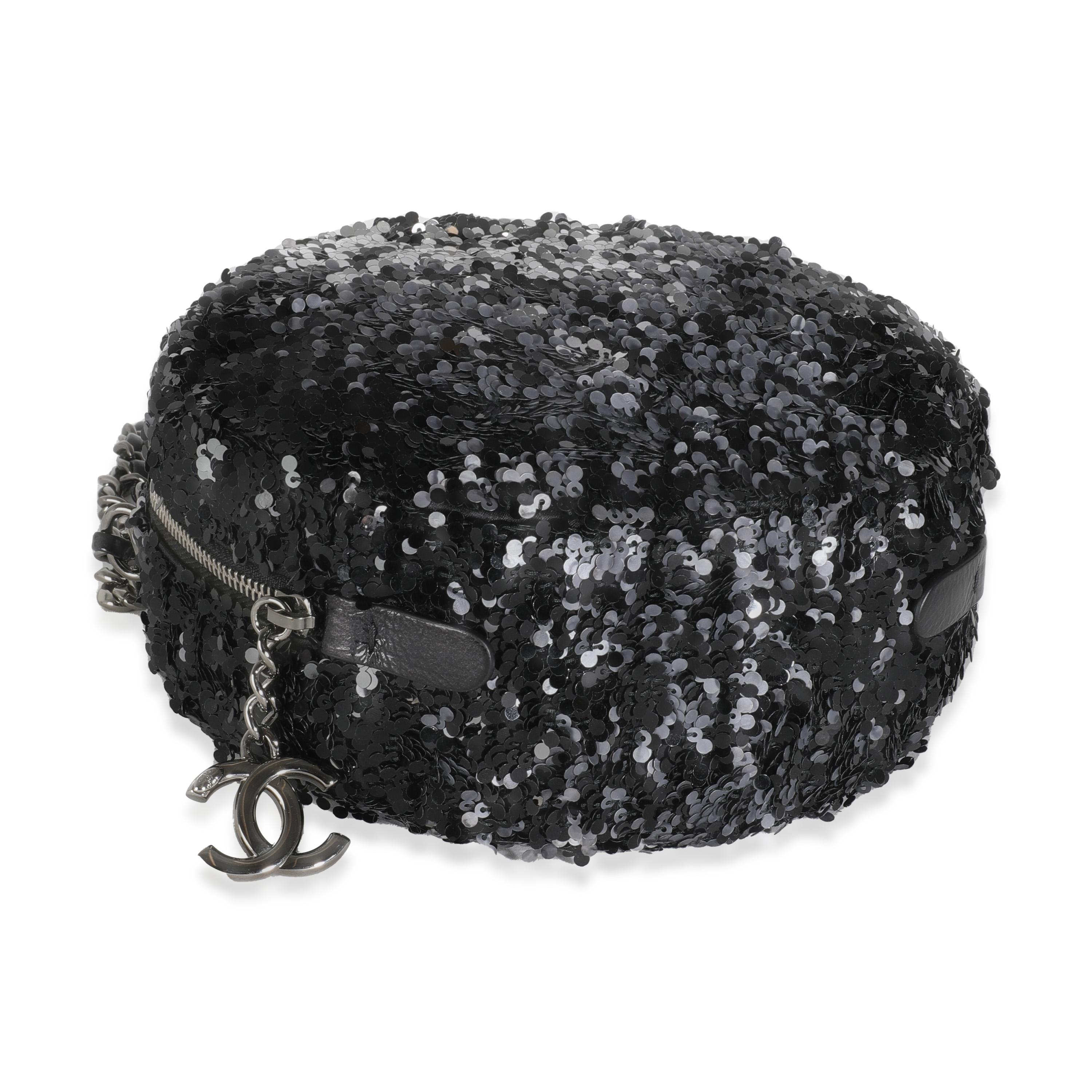 Chanel Black Silver Sequin Round Chain Bag For Sale 2