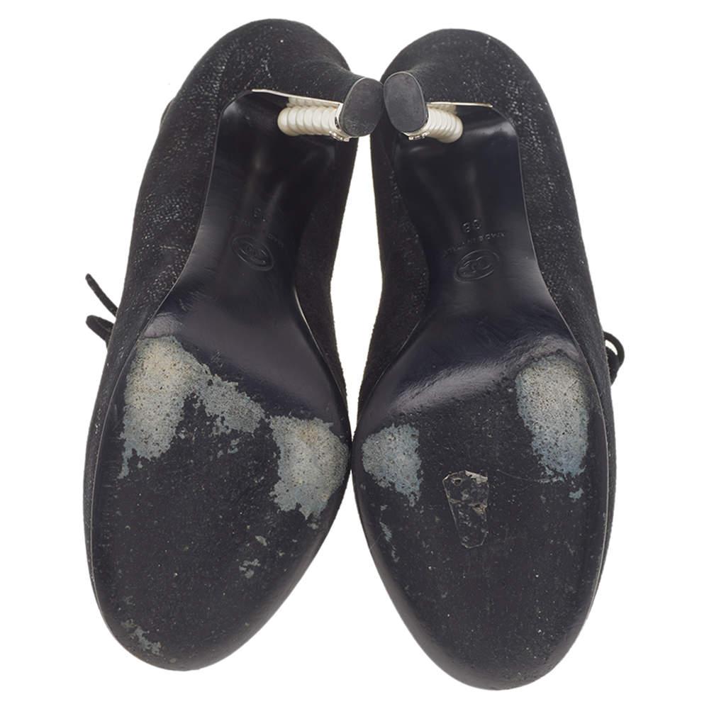 Chanel Black/Silver Suede Pearl Heel Lace Up Ankle Boots Size 38 5