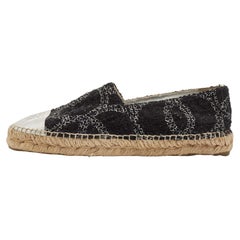 Chanel Black/Silver Tweed and Leather Cap Toe CC Espadrille Flats Size 39