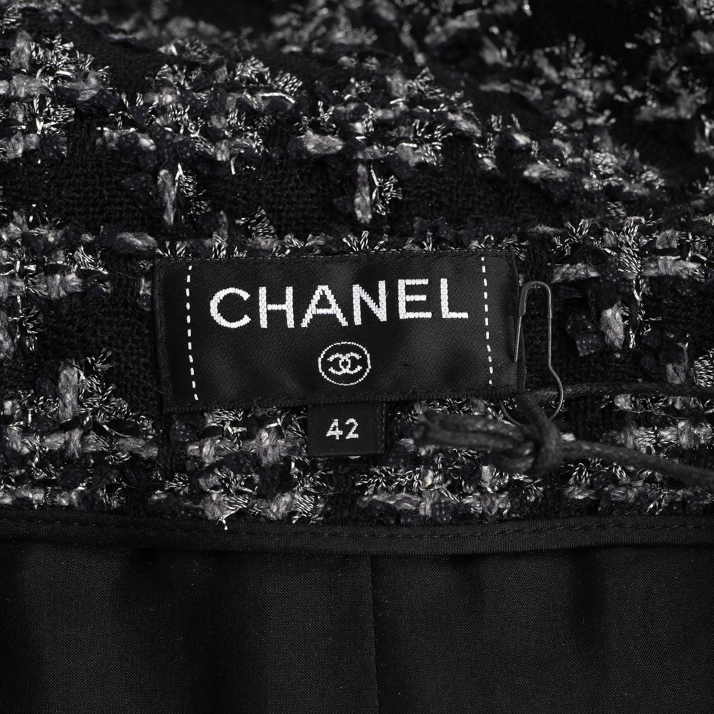 CHANEL 17B HOUNDSTOOTH LUREX TWEED Jupe 42 L en vente 3