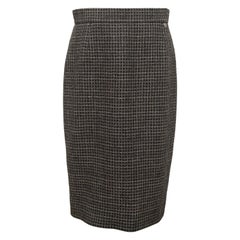 CHANEL Black Skirt Tweed Iridescent Pink Gunmetal CC Logo Sz 40 2012 12P