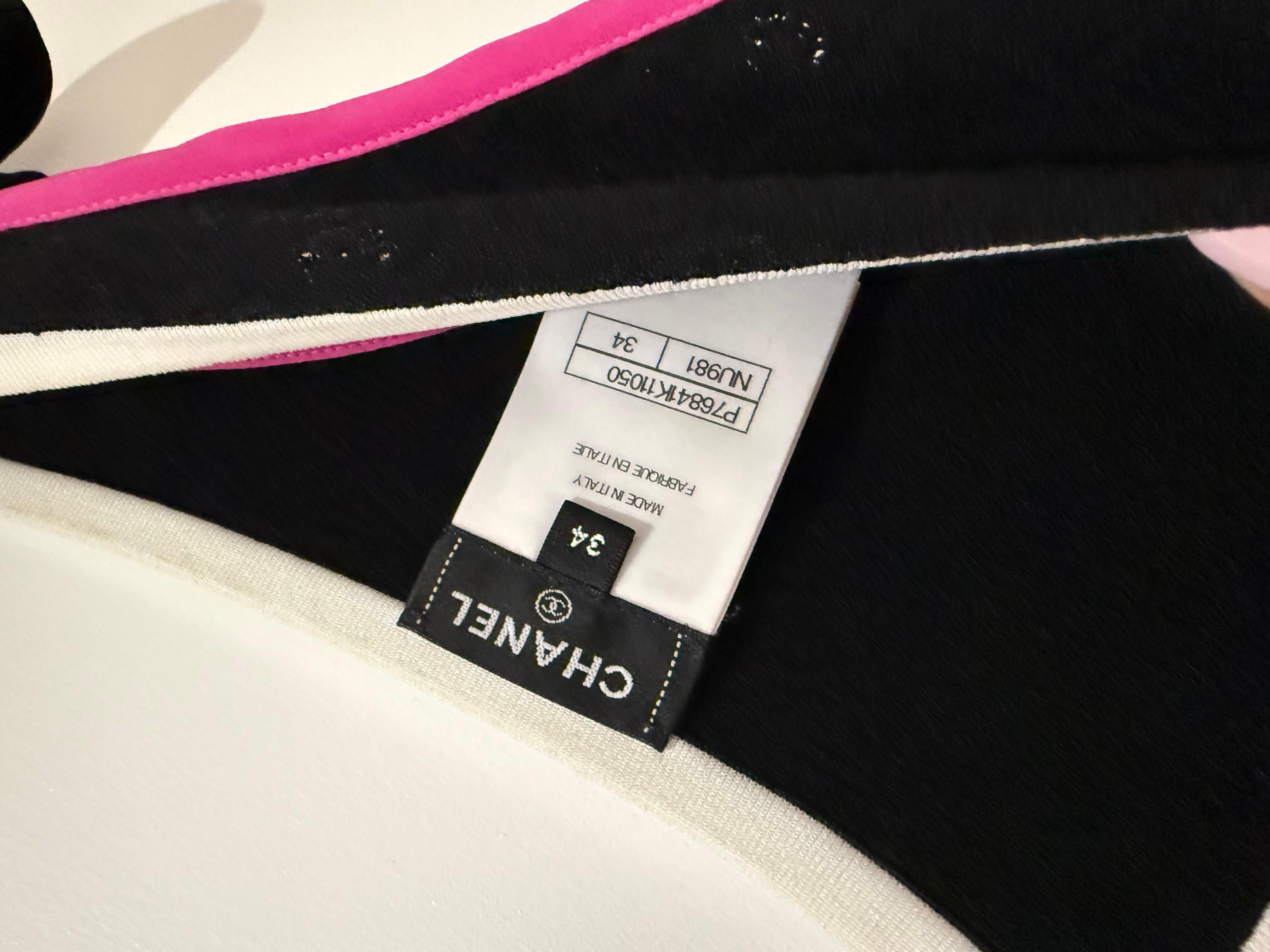 Chanel black sleeveless dress In Excellent Condition For Sale In London, England