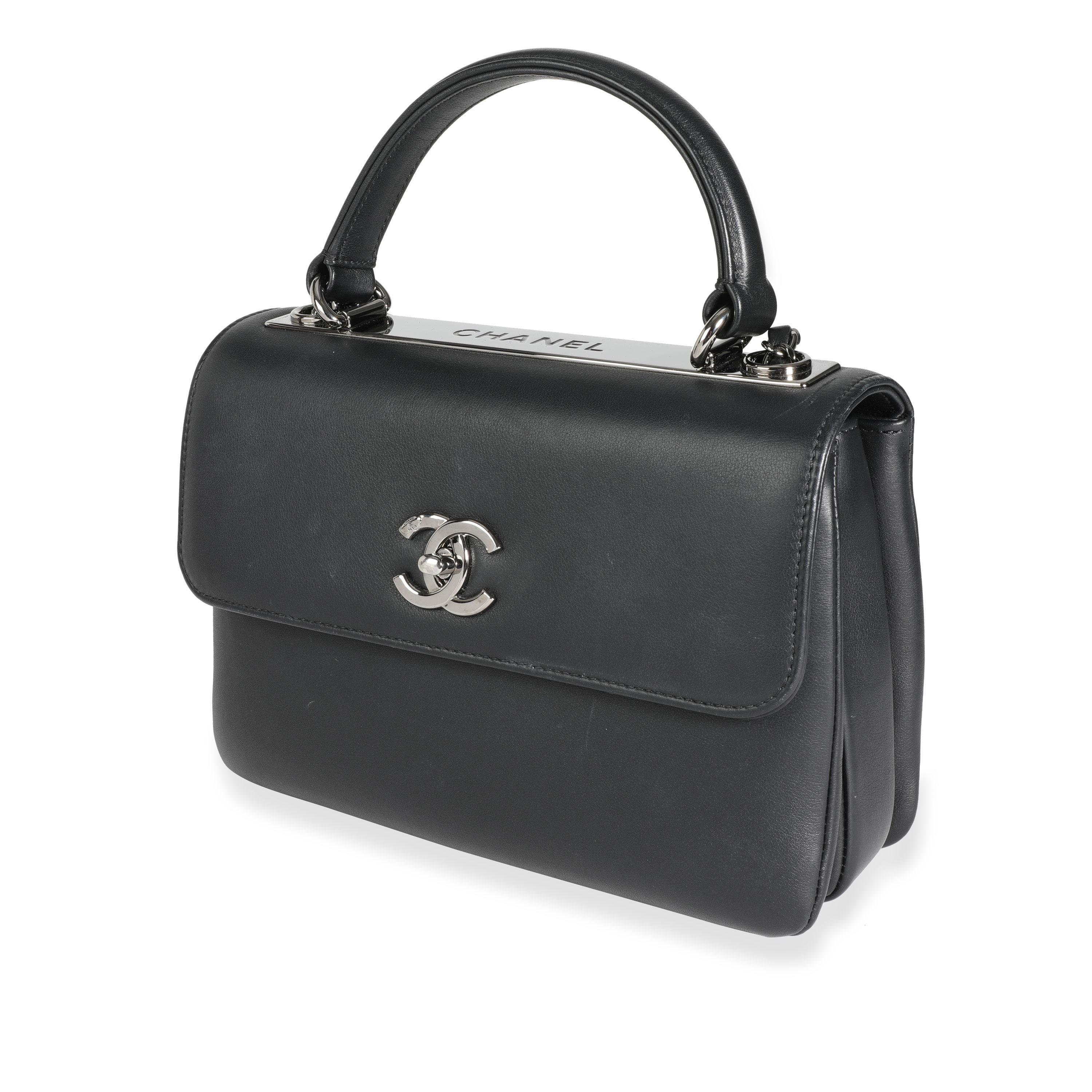 Chanel Black Smooth Calfskin Small Trendy CC Top Handle Flap Bag
SKU: 113654
MSRP:  
Condition: Pre-owned (3000)
Condition Description: Introduced for Chanel's 'Cruise 2019 Collection,' the Trendy CC Bag in Smooth Calfskin is a toned down rendition