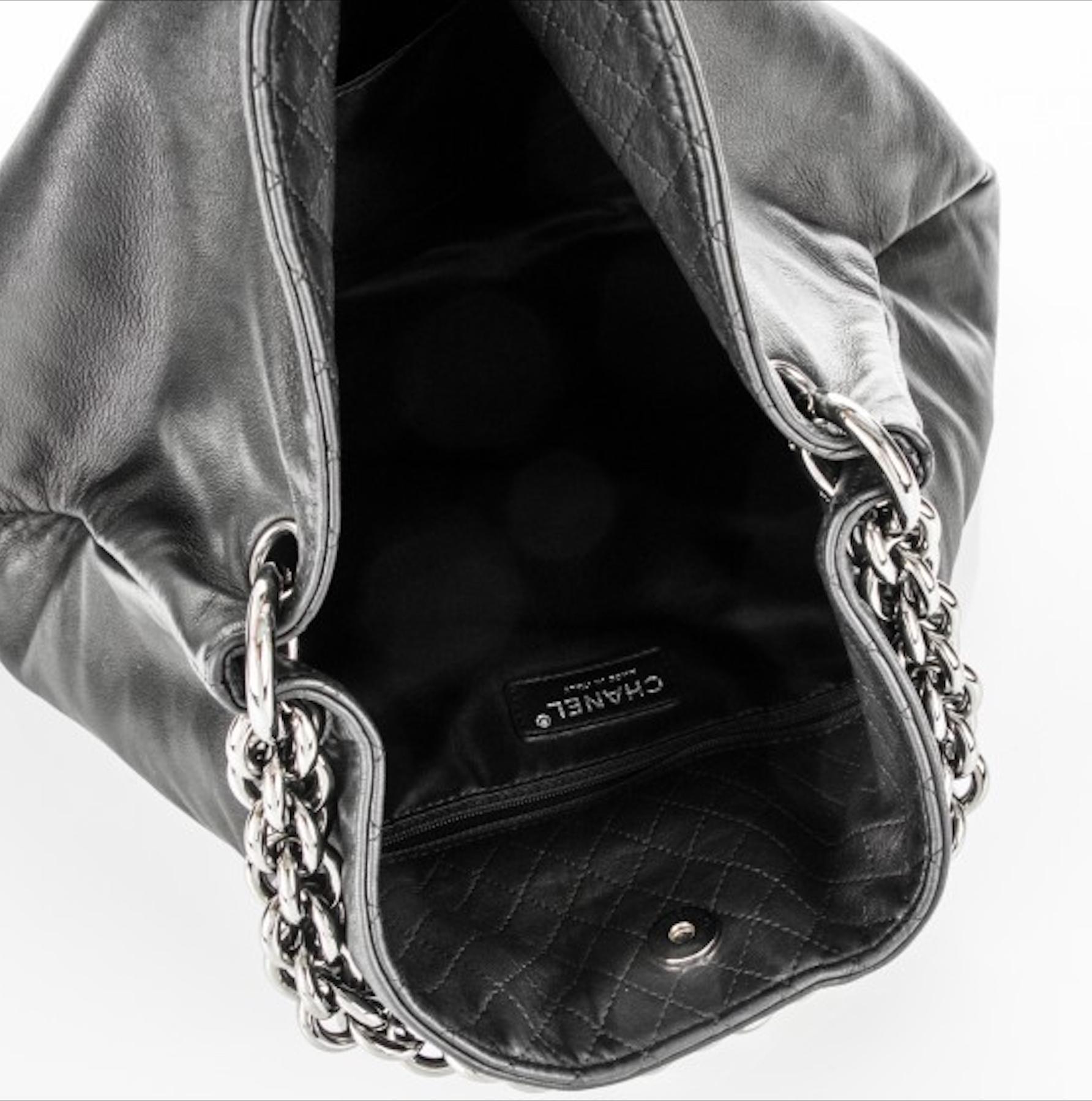 Chanel Black Soft Lambskin Leather Hobo Tote For Sale 3