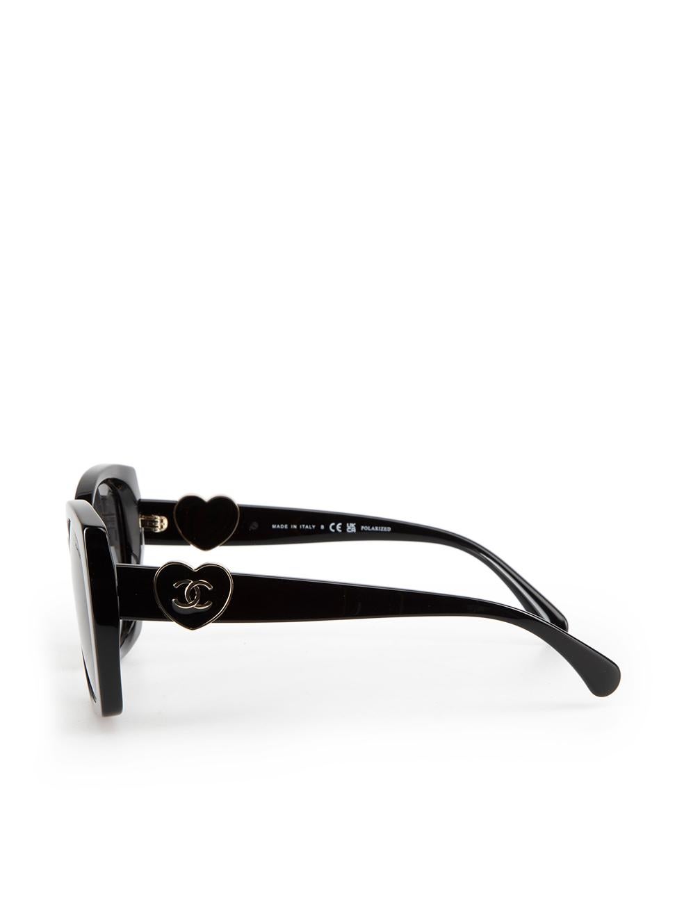 Chanel Black Square Heart Detail Sunglasses For Sale 1