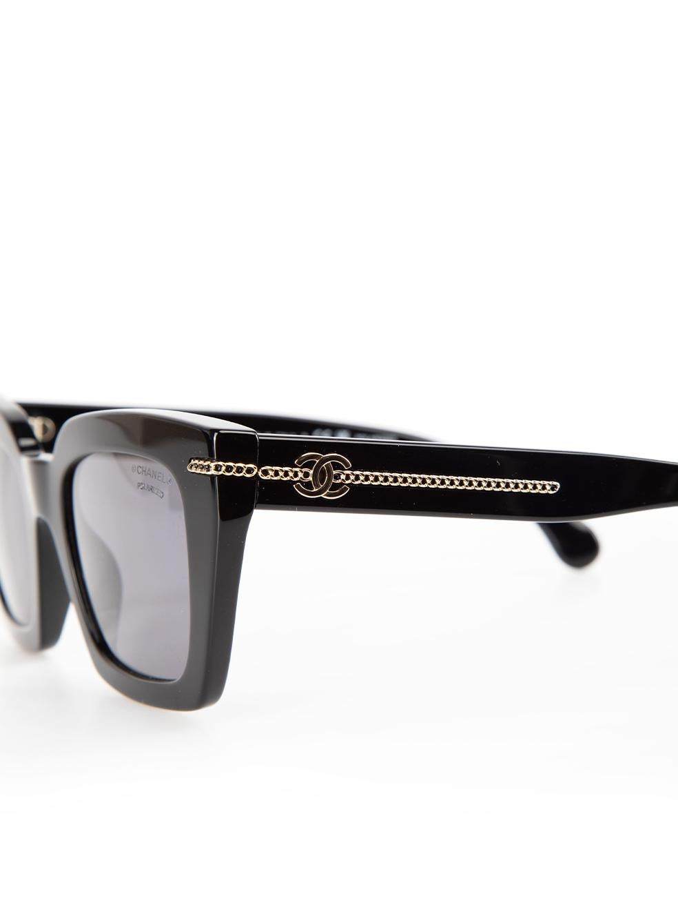Chanel Black Square Logo Chain Detail Sunglasses For Sale 2