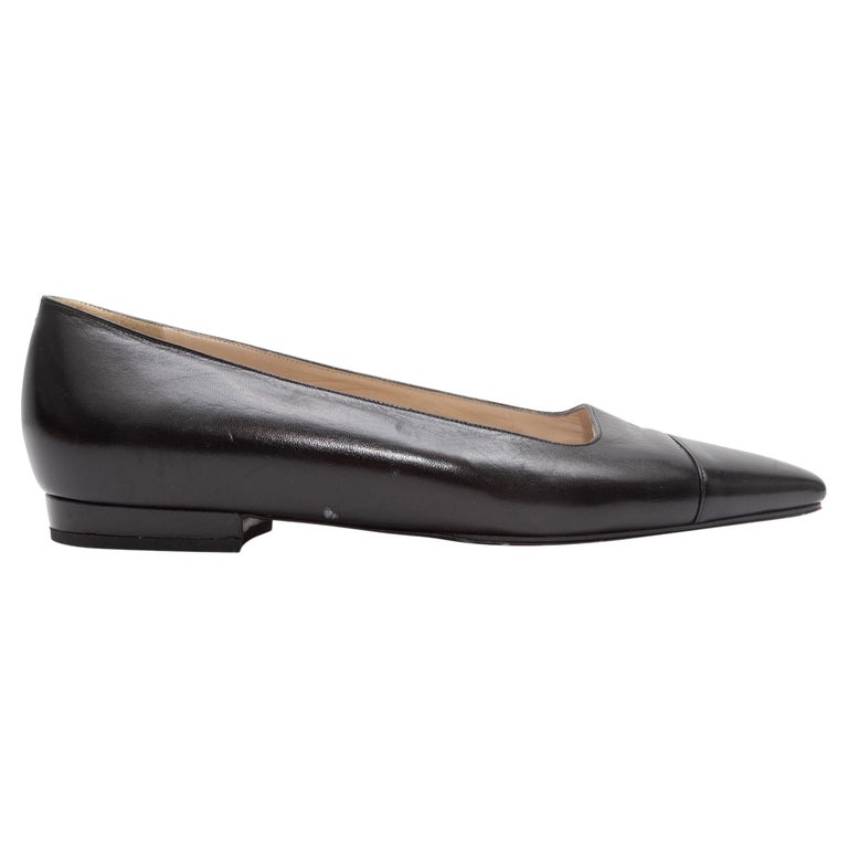 CHANEL 25S CAMELLIA SQUARE TOE FLATS IN BLACK CALFSKIN GOLD HARDWARE