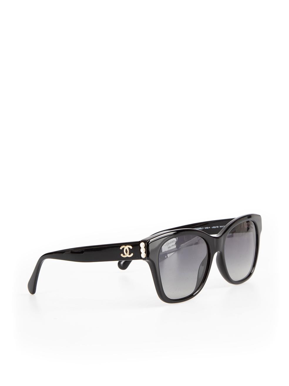 Chanel Black Square Wayfarer Sunglasses In New Condition For Sale In London, GB