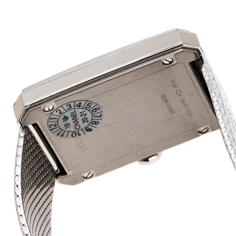 Contemporary Chanel Black Stainless Steel Guilloche Boy-Friend H4878 Women's Wristwatch 27 mm