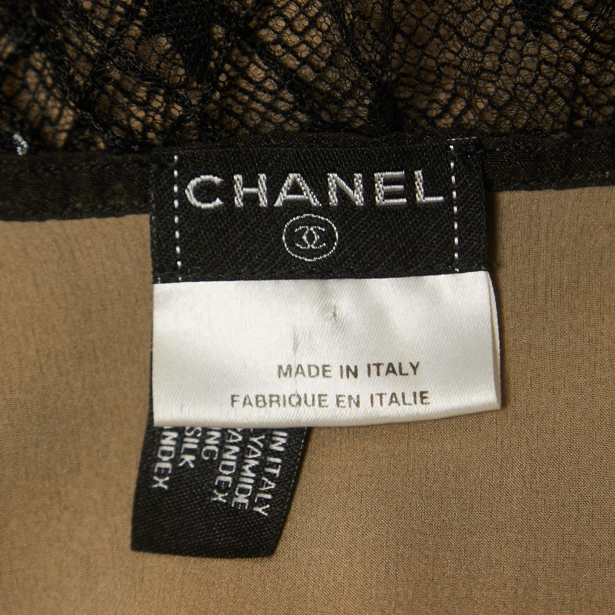 Chanel Schwarzes Star-Spitzen Riemchen-Tunika-Top S im Zustand „Gut“ im Angebot in Dubai, Al Qouz 2