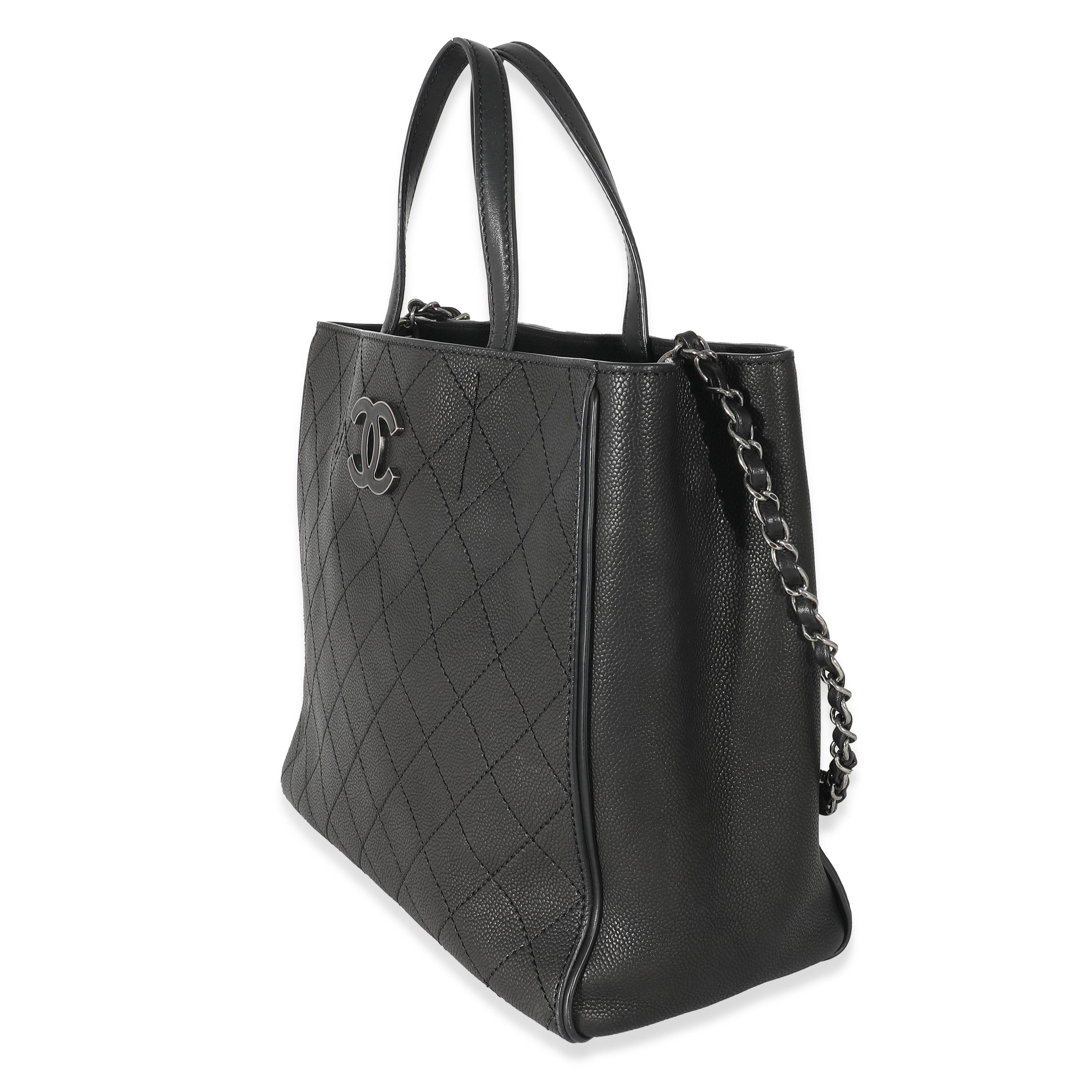 Women's or Men's Chanel Black Stitched Grained Calfskin Hamptons Tote