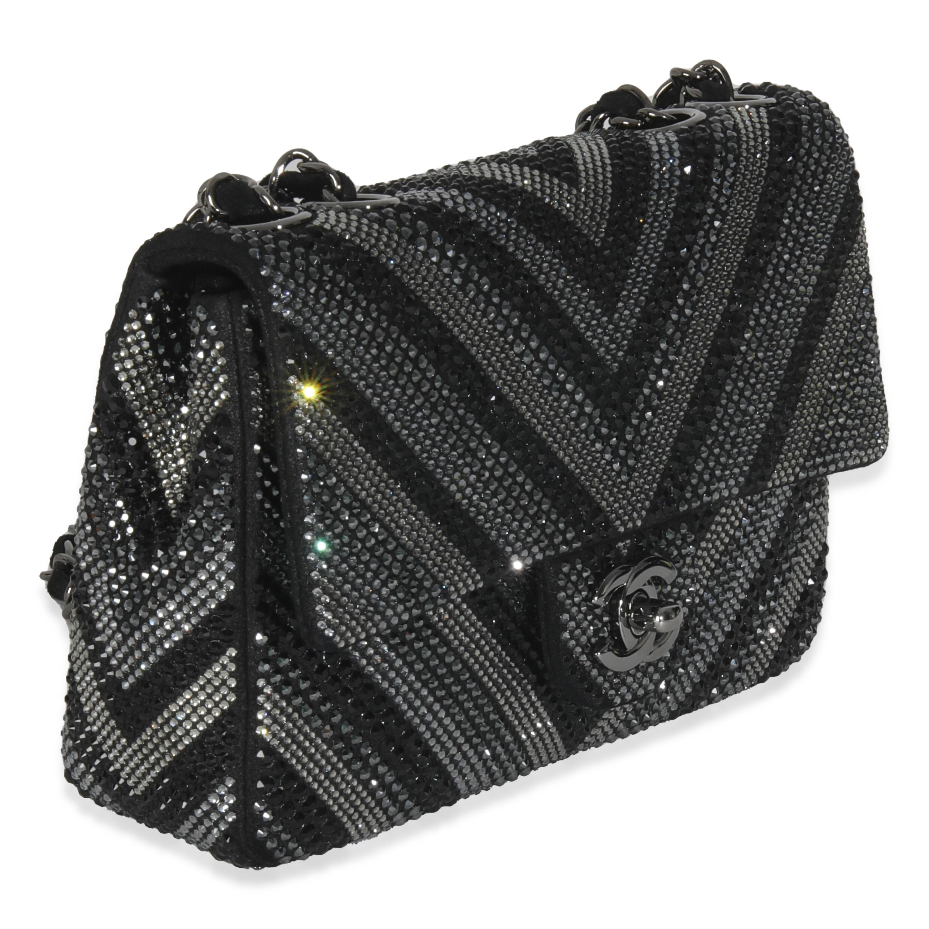 Noir Chanel Black Strass CC Chevron Mini Flap Bag en vente