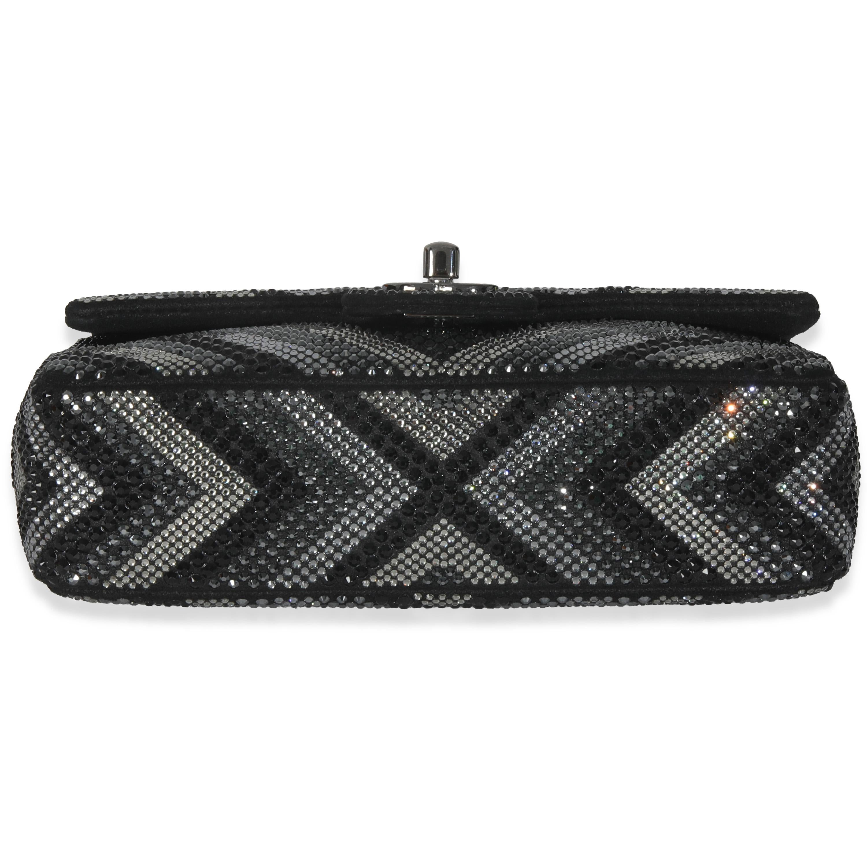 Chanel Black Strass CC Chevron Mini Flap Bag en vente 3
