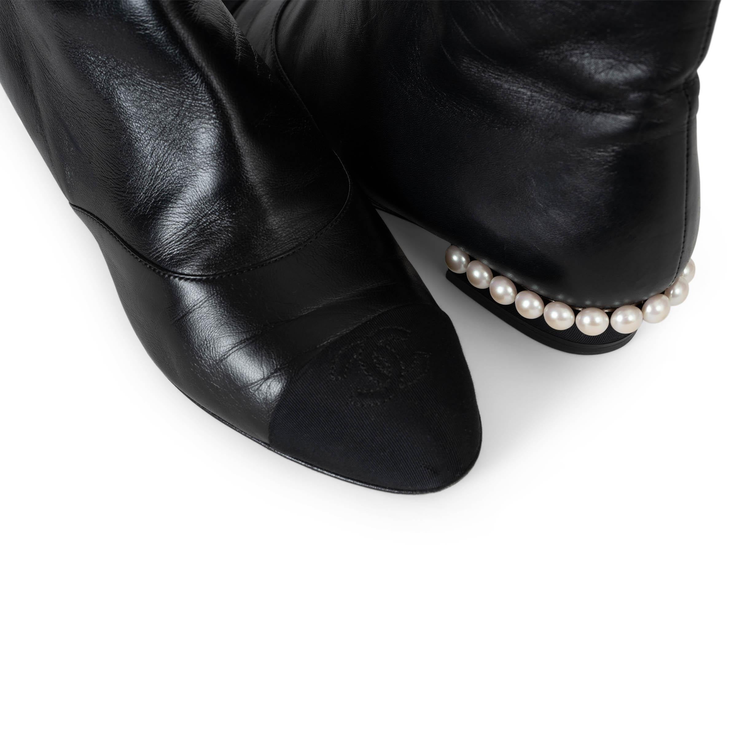 CHANEL black suede 18C GREECE PEARL TRIM Ankle Boots Shoes 38 3