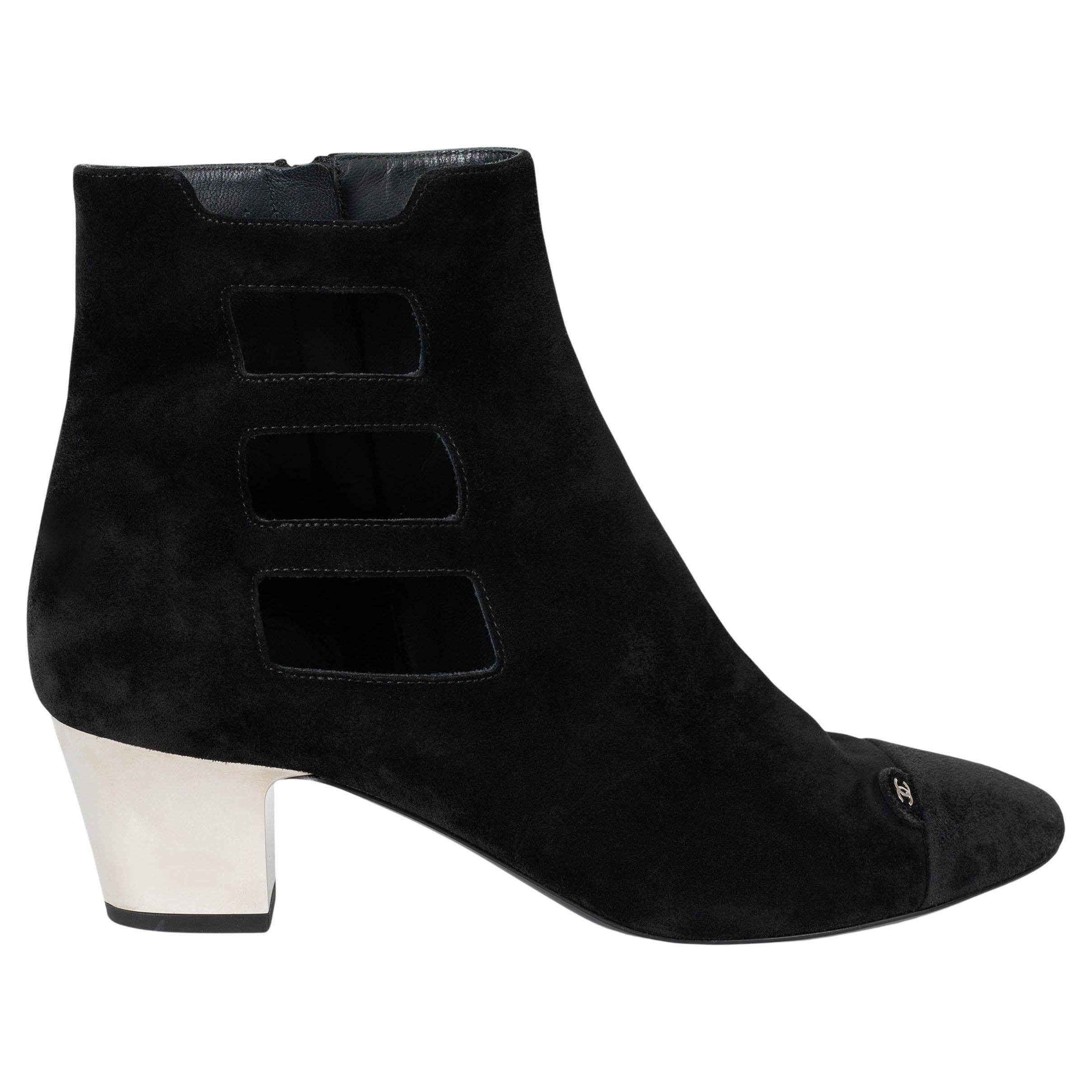 CHANEL daim noir 18K CUT-OUT Ankle Boots Shoes 38