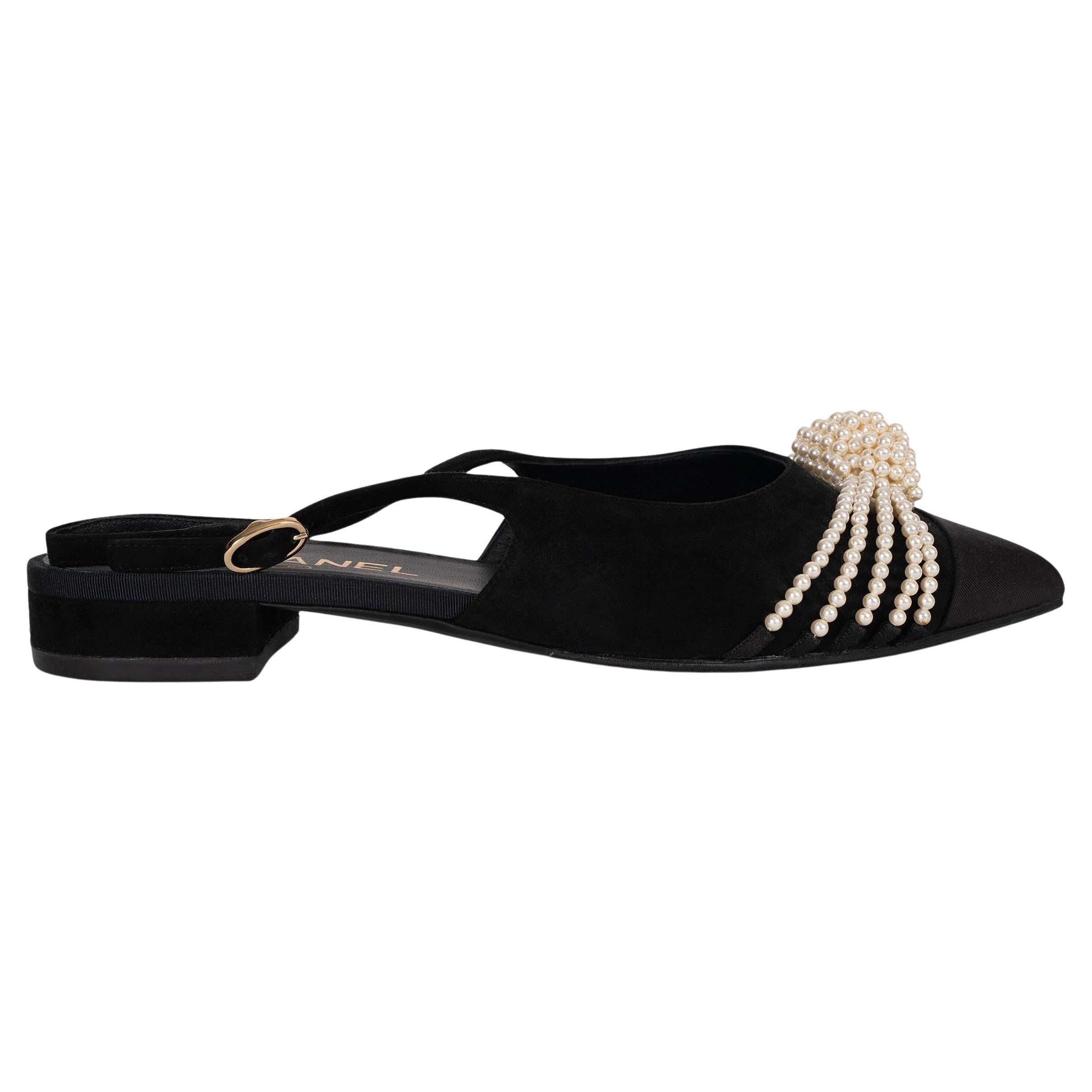 CHANEL schwarz Wildleder 20A PEARL EMBELLISHED Slingback Flats Schuhe 38.5 G36467 im Angebot