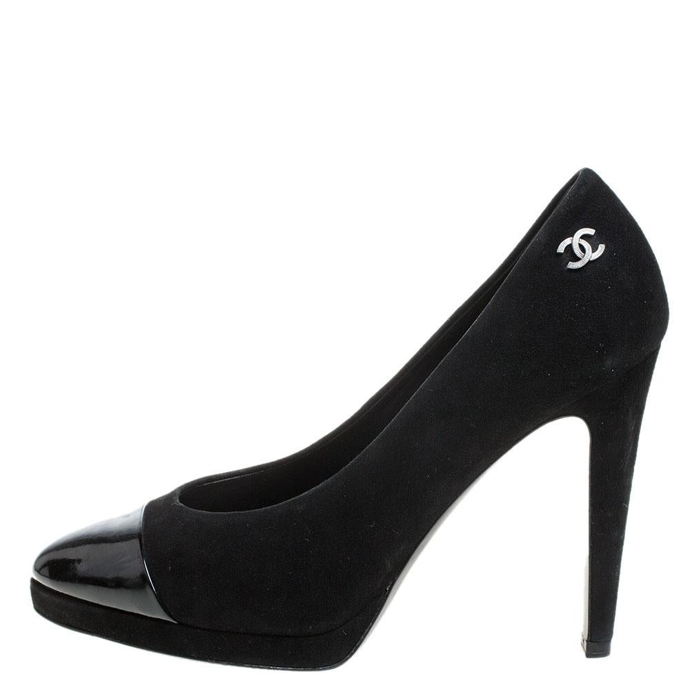 You can never go wrong with these classic pumps from Chanel. Crafted in Italy, they are made from suede and come in a black hue. They are styled with leather cap toes, platforms, 11 cm heels and leather soles. They are designed to deliver maximum