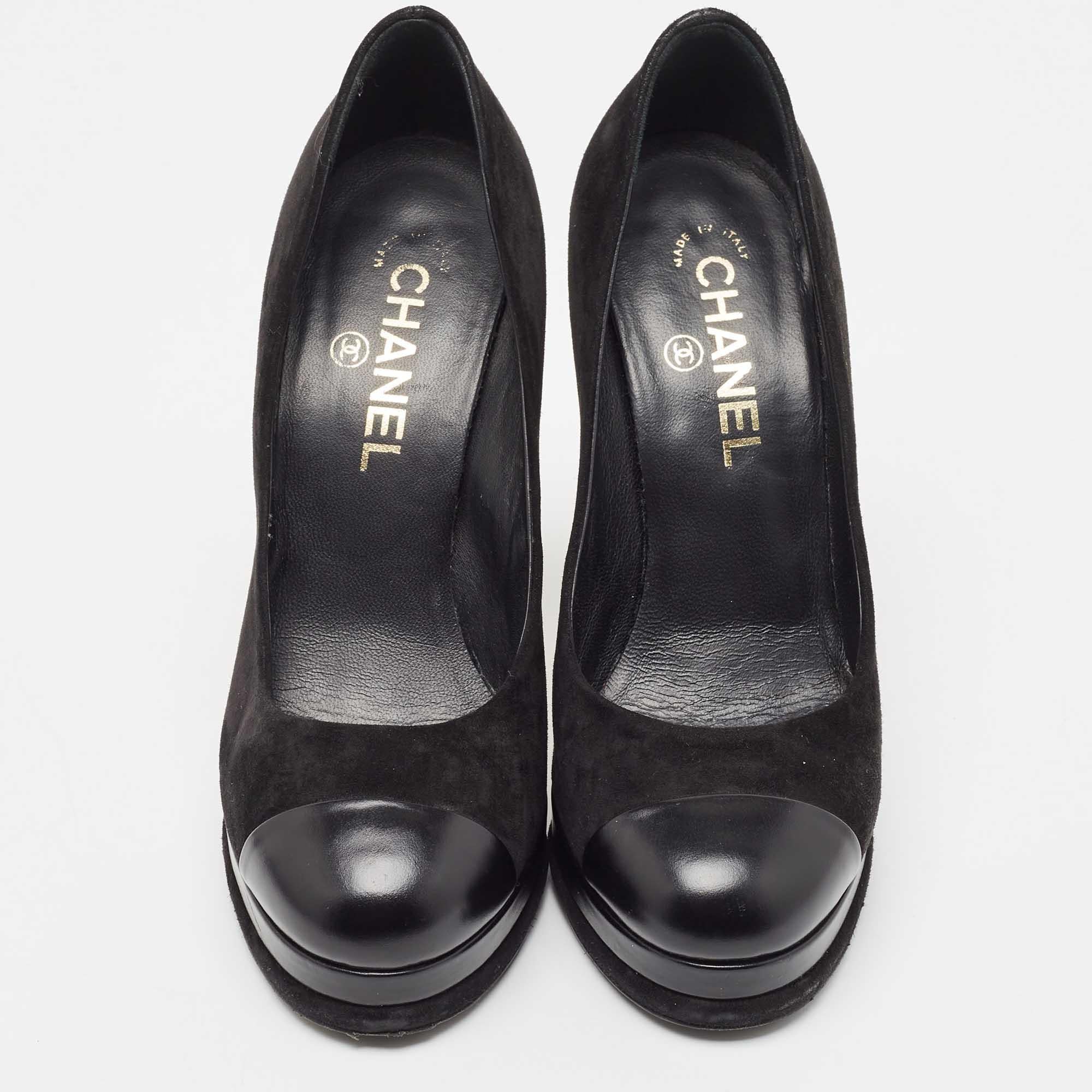 Exhibit an elegant style with this pair of pumps. These Chanel shoes for women are crafted from quality materials. They are set on durable soles and sleek heels.

Includes: Original Dustbag


