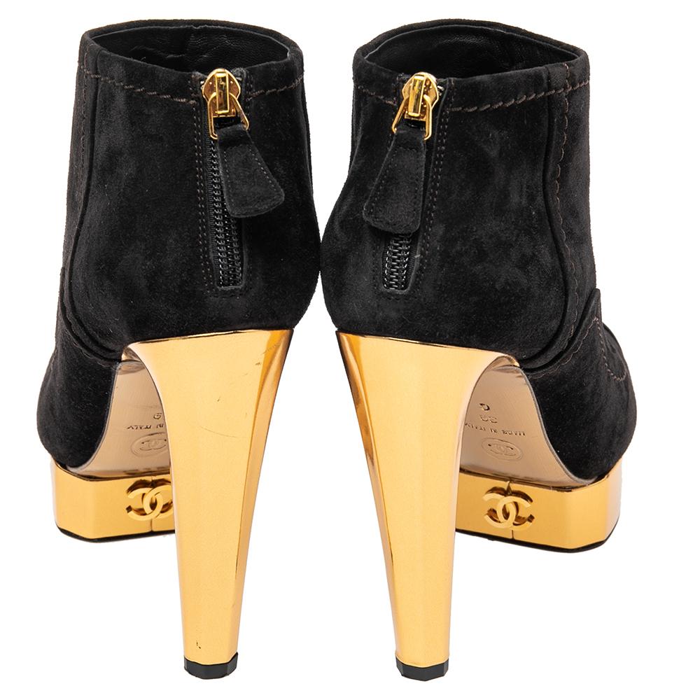 Chanel Black Suede Cap Toe Platform Ankle Booties Size 39 In New Condition In Dubai, Al Qouz 2