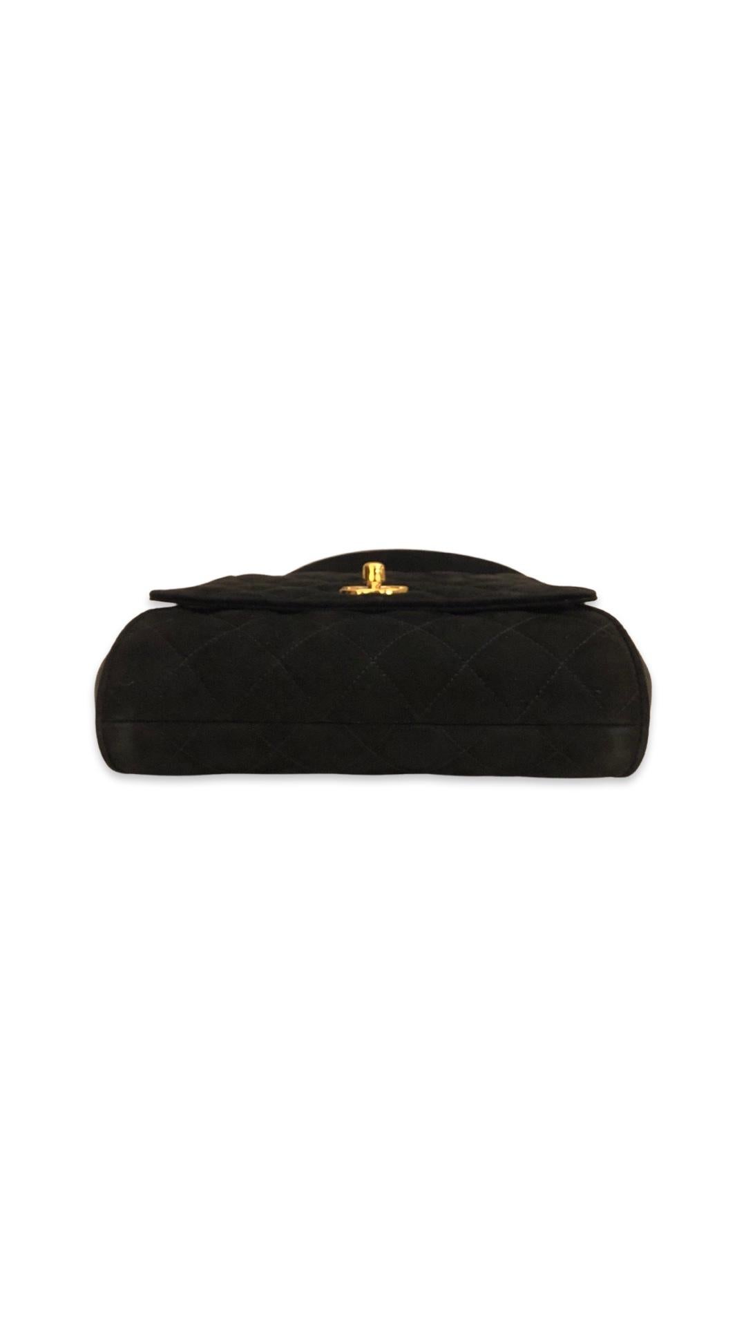 Women's or Men's Chanel Black Suede CC Turn-Lock Flap Handbag For Sale