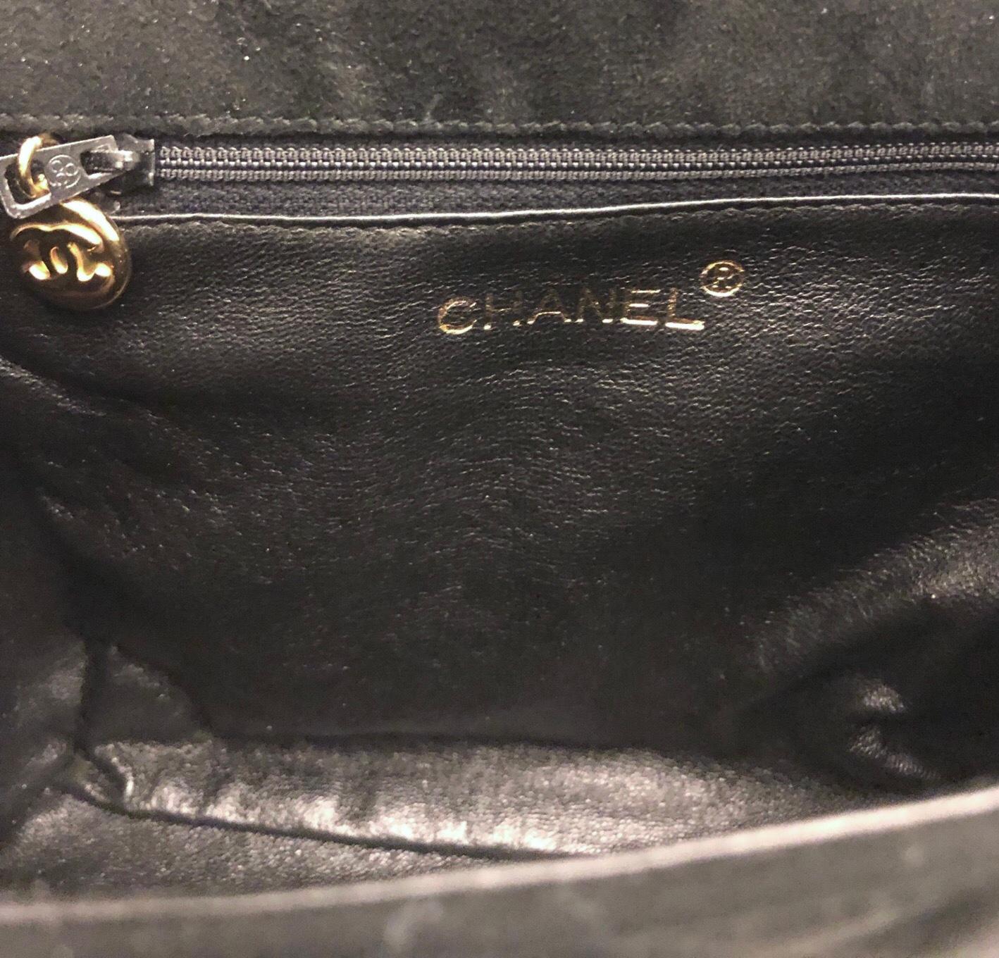 Chanel Black Suede CC Turn-Lock Flap Handbag  For Sale 2