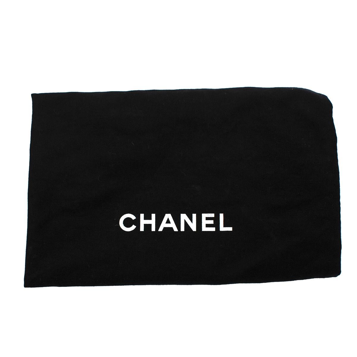 Chanel Black Suede Chain Trim Block Heeled Sandals - US size 7 For Sale 4