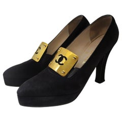 CHANEL Black Suede Evening Heels Shoes Metal CC Logo Sz40 
