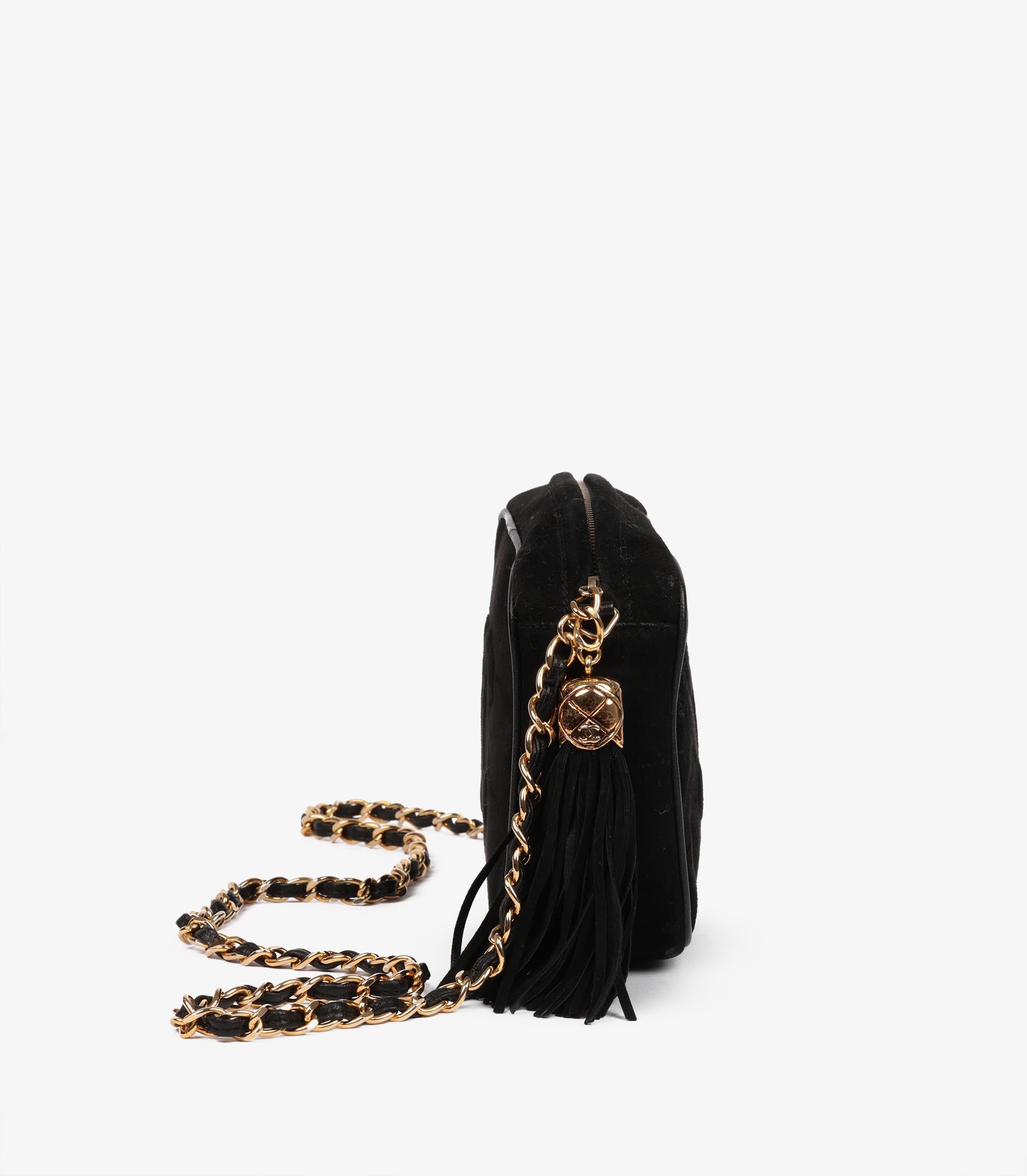 Chanel Mini bolso de cámara de ante y piel de cordero negra Vintage Timeless Fringe en venta 1