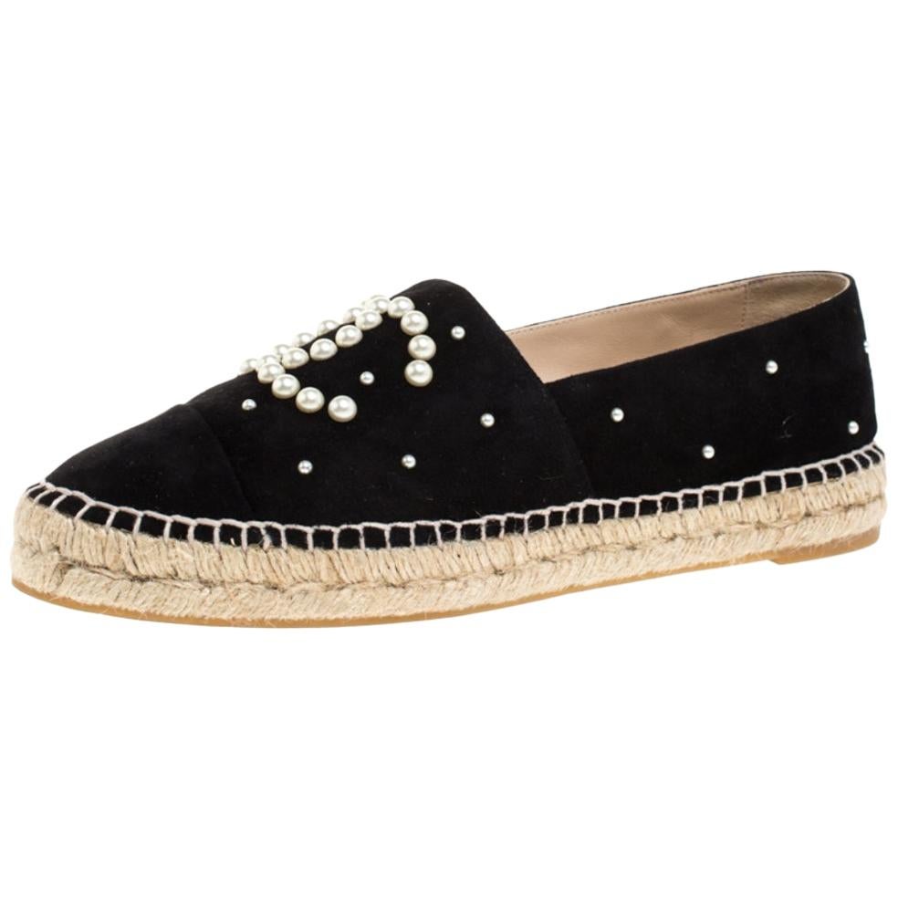 Chanel Black Suede Leather And Faux Pearl CC Espadrille Loafers Size 41