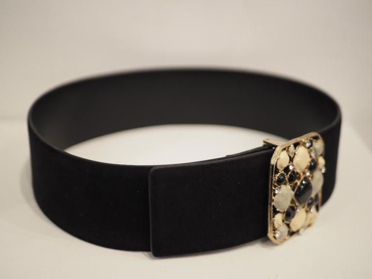 Chanel Vintage Black Suede Belt with Multicolored Stones  display picture 2