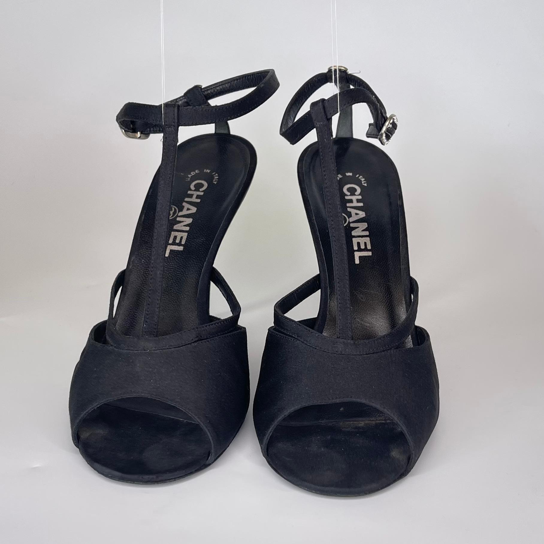 Women's Chanel Black Suede Open Toe Sandal Pump (38.5 EU) For Sale