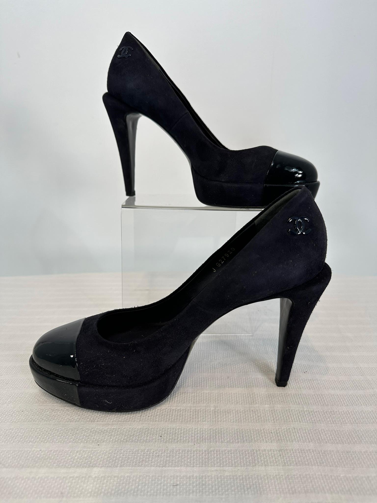 Chanel Black Suede Platform High Heels with Patent Leather Toe Caps 36 In Good Condition For Sale In West Palm Beach, FL