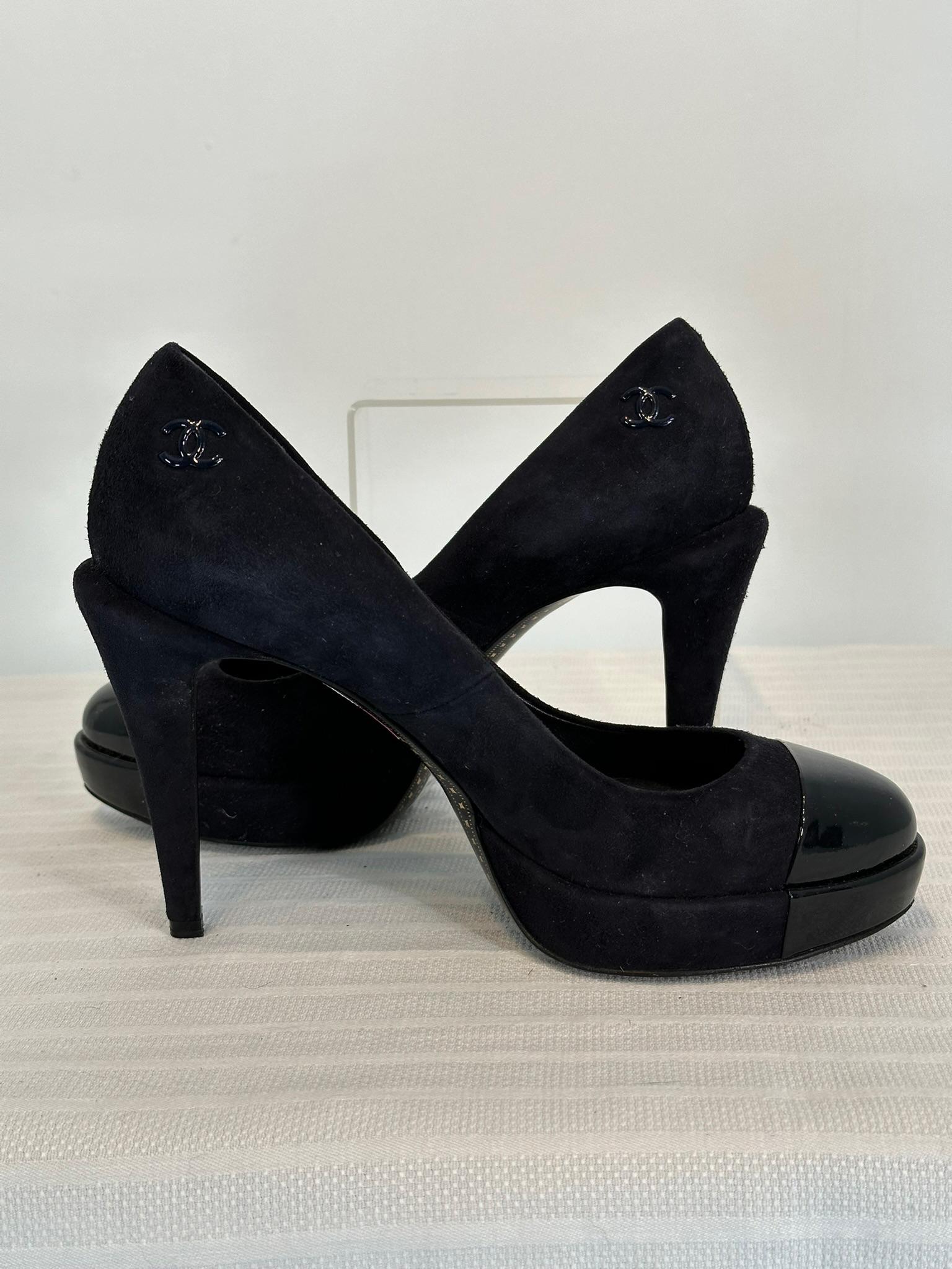 Chanel Black Suede Platform High Heels with Patent Leather Toe Caps 36 For Sale 2
